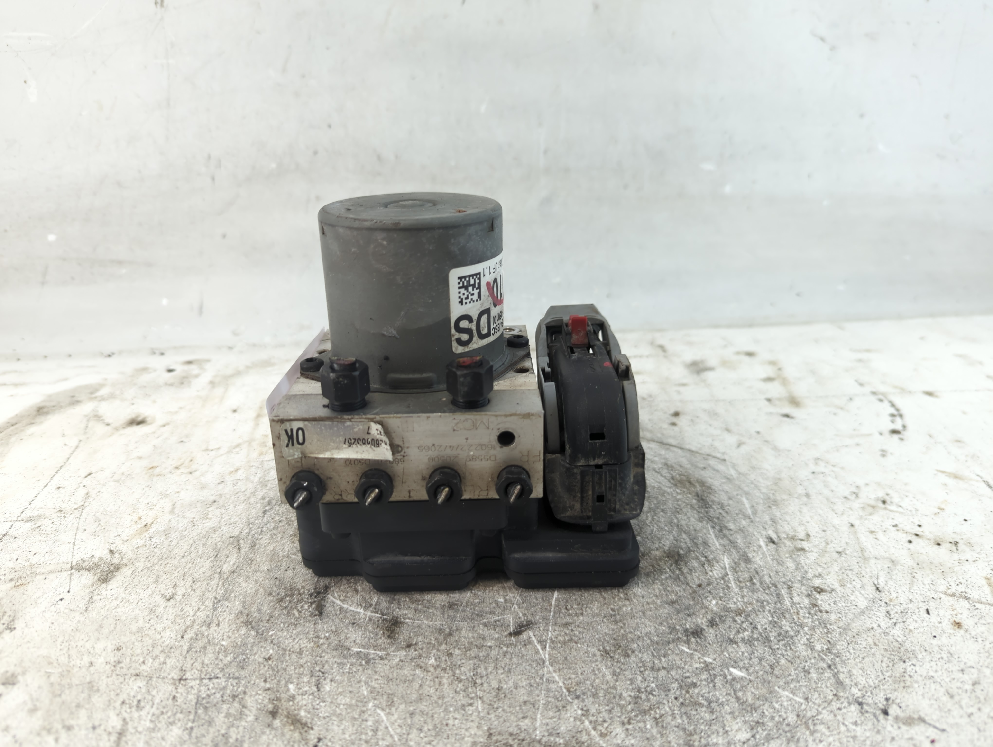 2016-2018 Kia Optima Abs Pump Control Module 937638 - Oemusedautoparts1.com