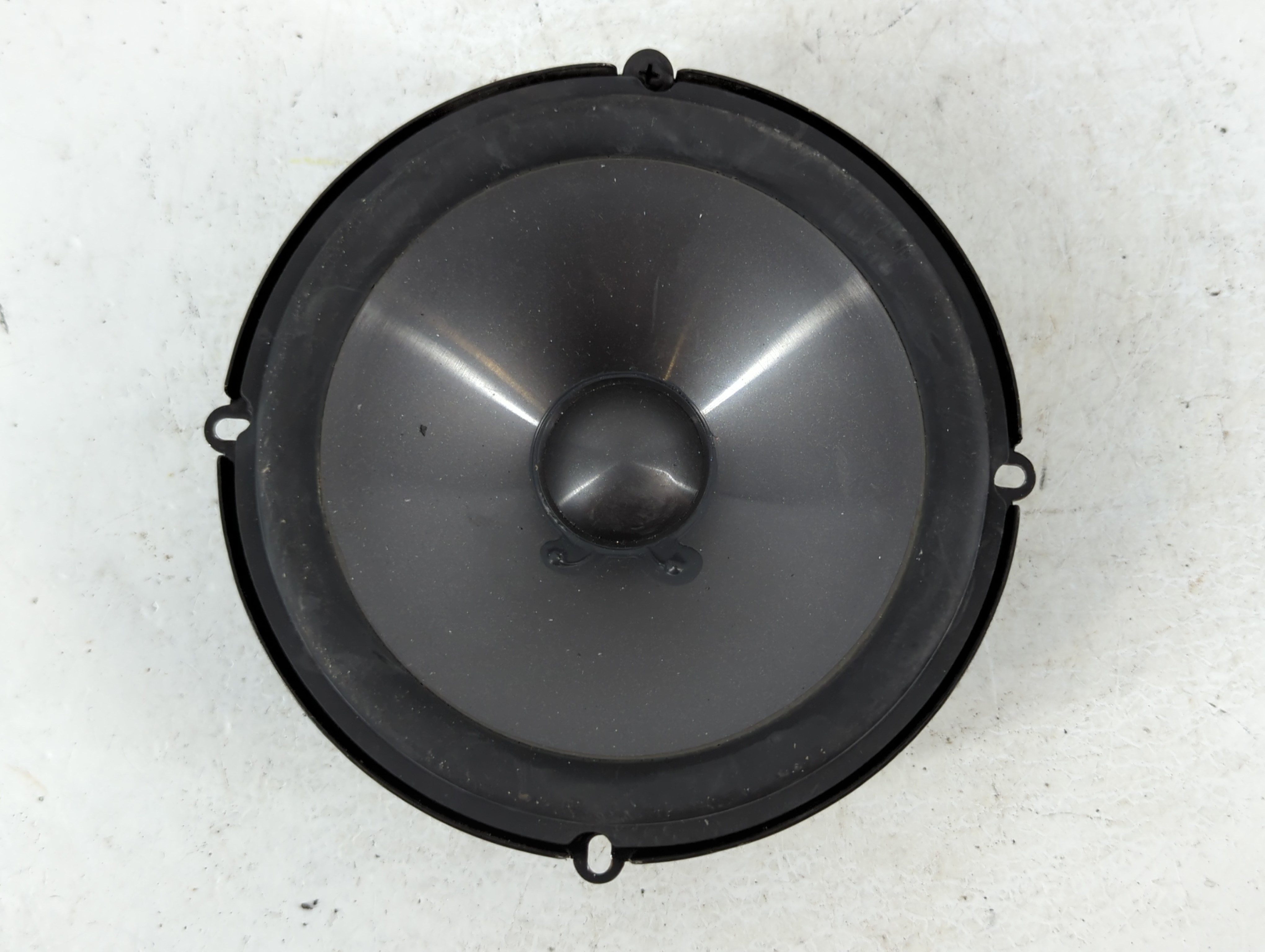 2004 Nissan Frontier Speaker/subwoofer 937664 - Oemusedautoparts1.com