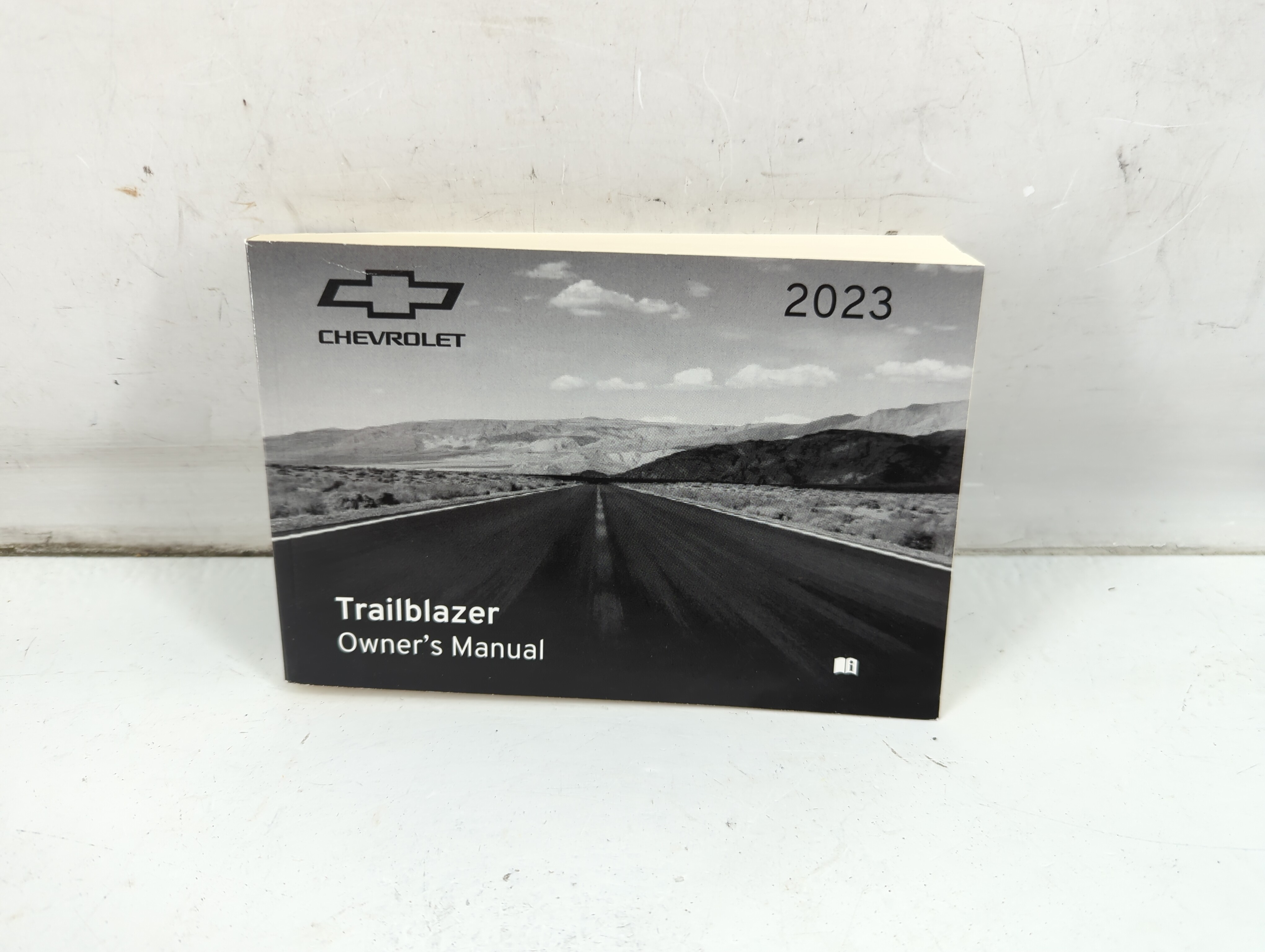 2023 Chevrolet Trailblazer Owners Manual Book Guide 937668 - Oemusedautoparts1.com