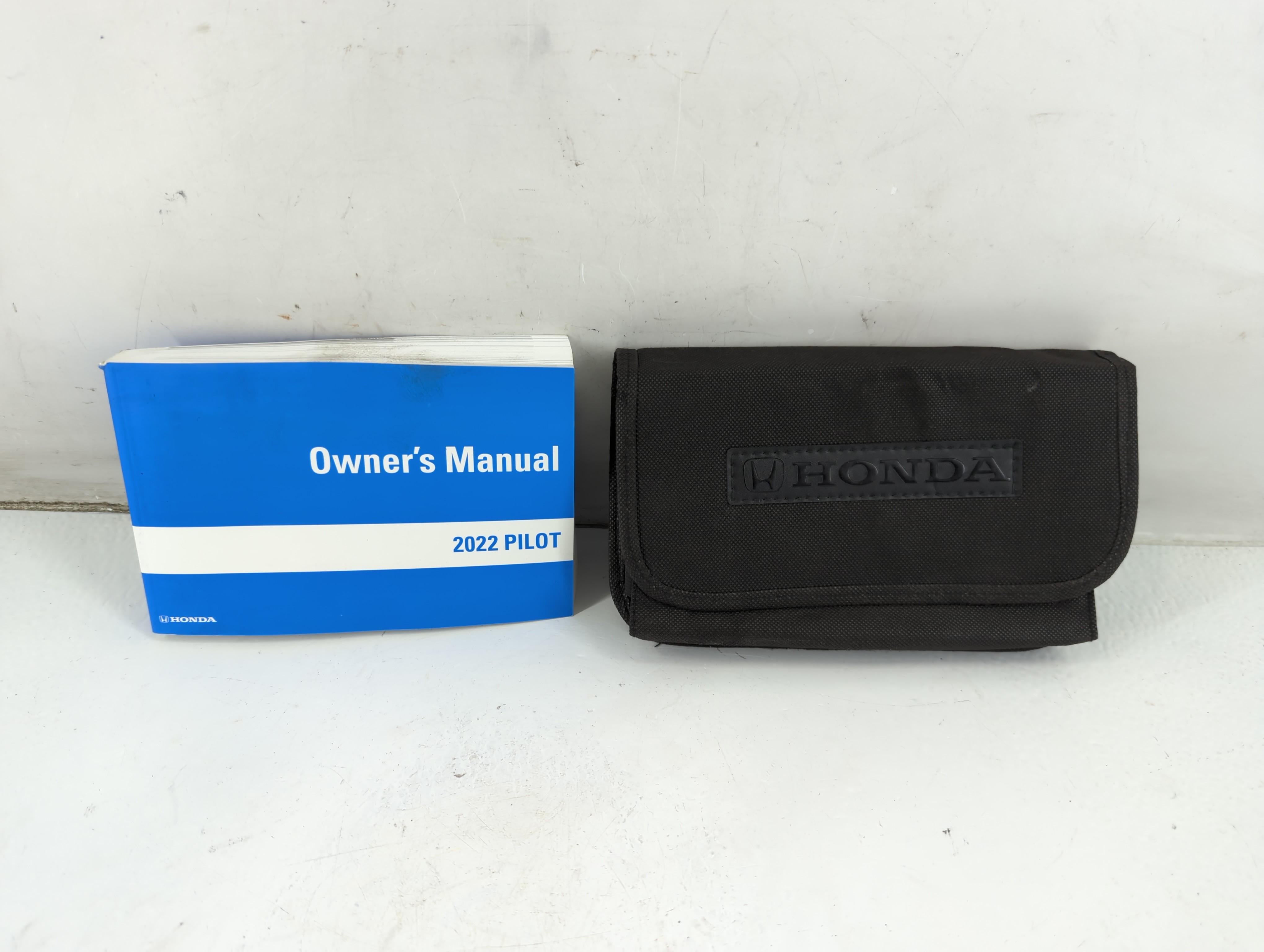 Picture of 2022 Honda Pilot Owners Manual Book Guide 937674