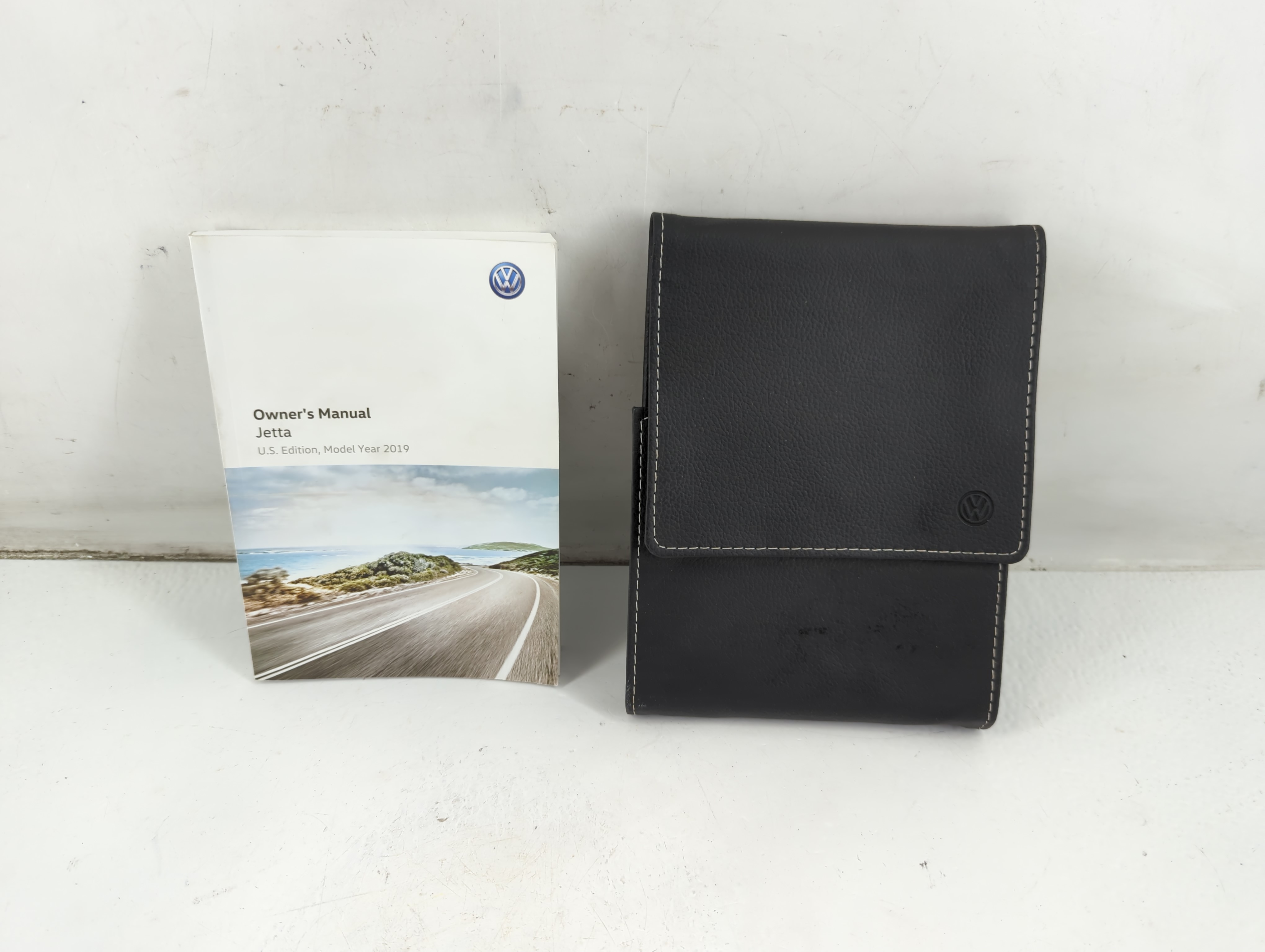 2019 Volkswagen Jetta Owners Manual Book Guide 937676 - Oemusedautoparts1.com