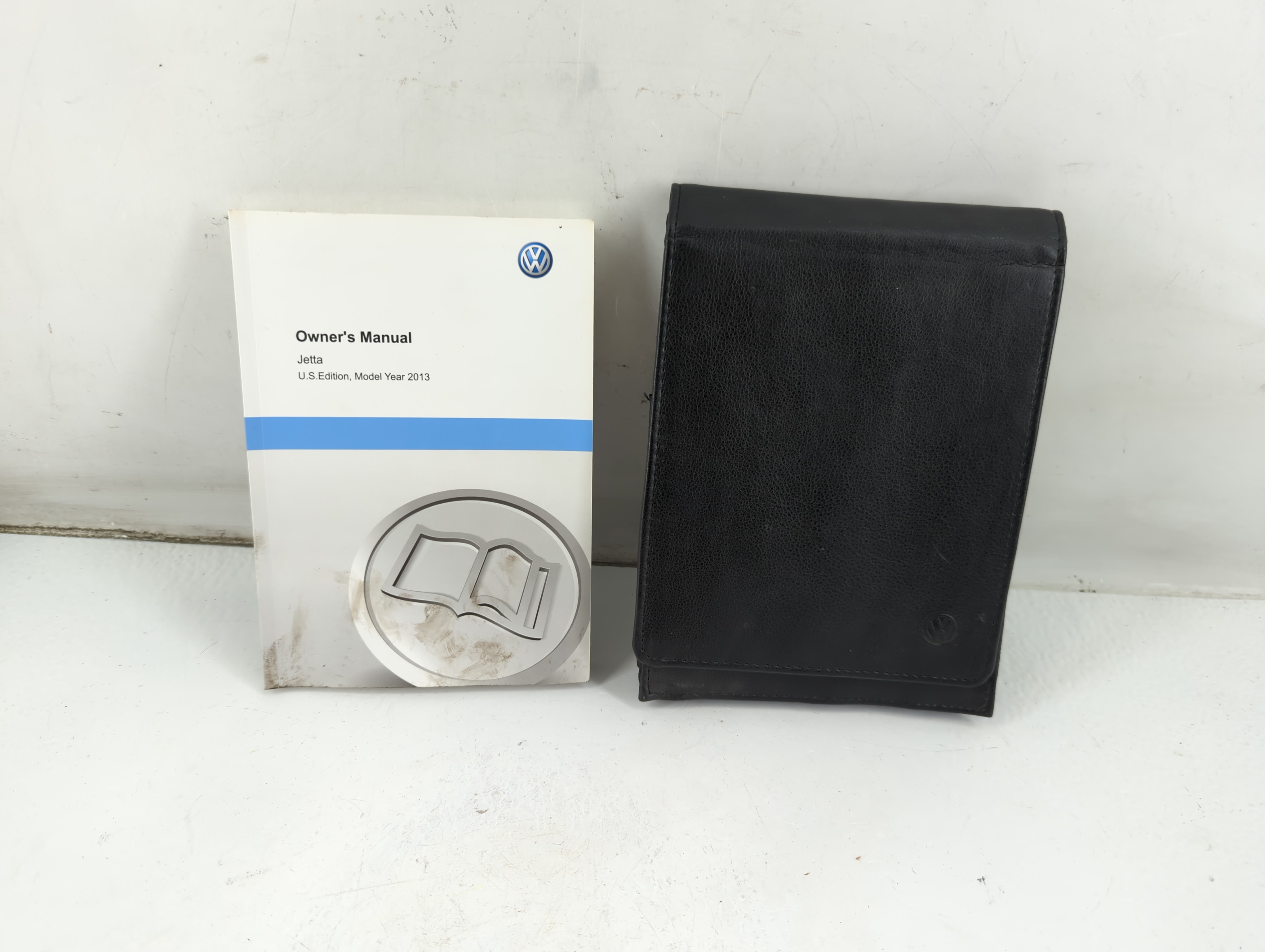 2013 Volkswagen Jetta Owners Manual Book Guide 937684 - Oemusedautoparts1.com