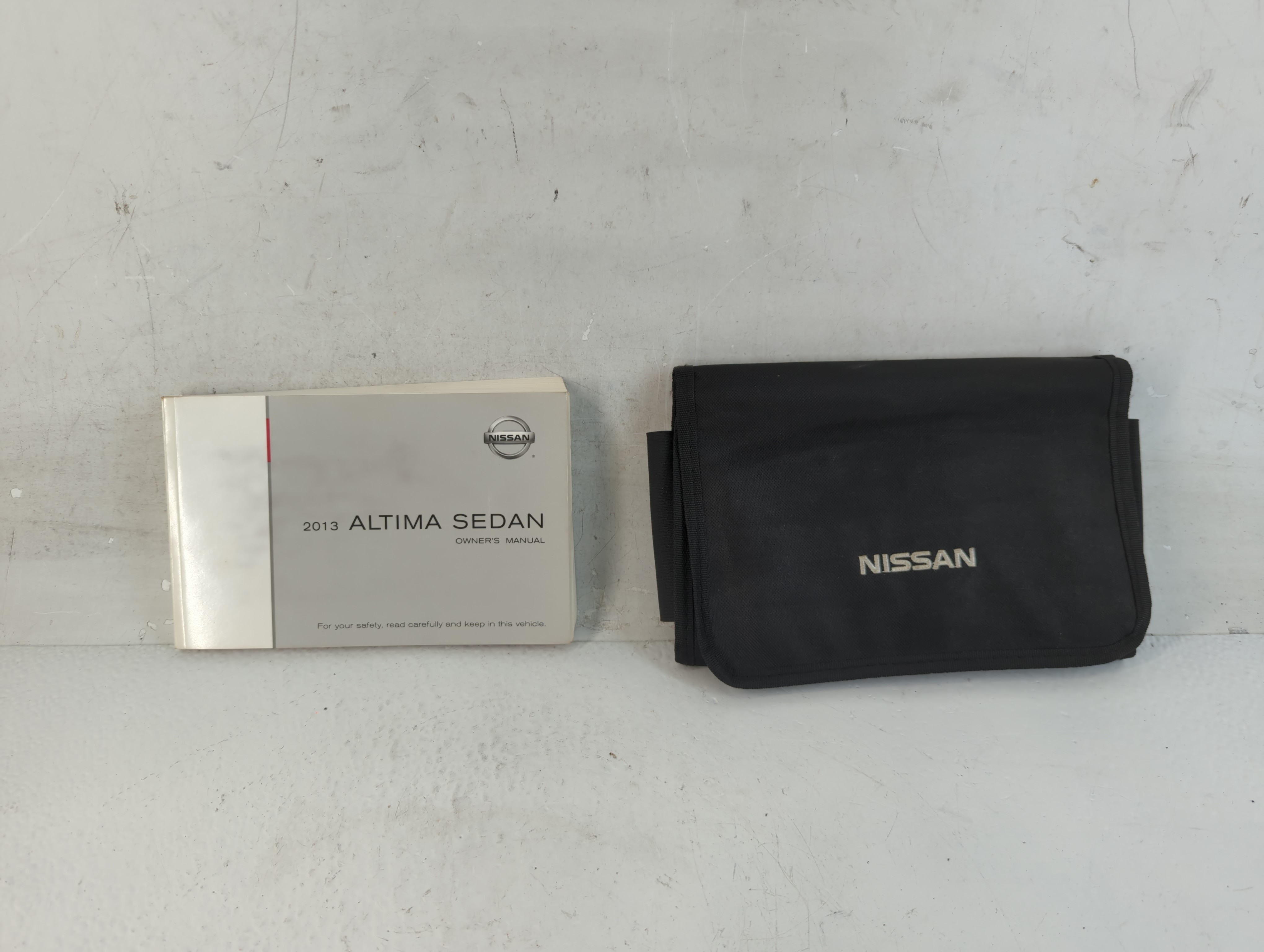 2013 Nissan Altima Owners Manual Book Guide 937702 - Oemusedautoparts1.com