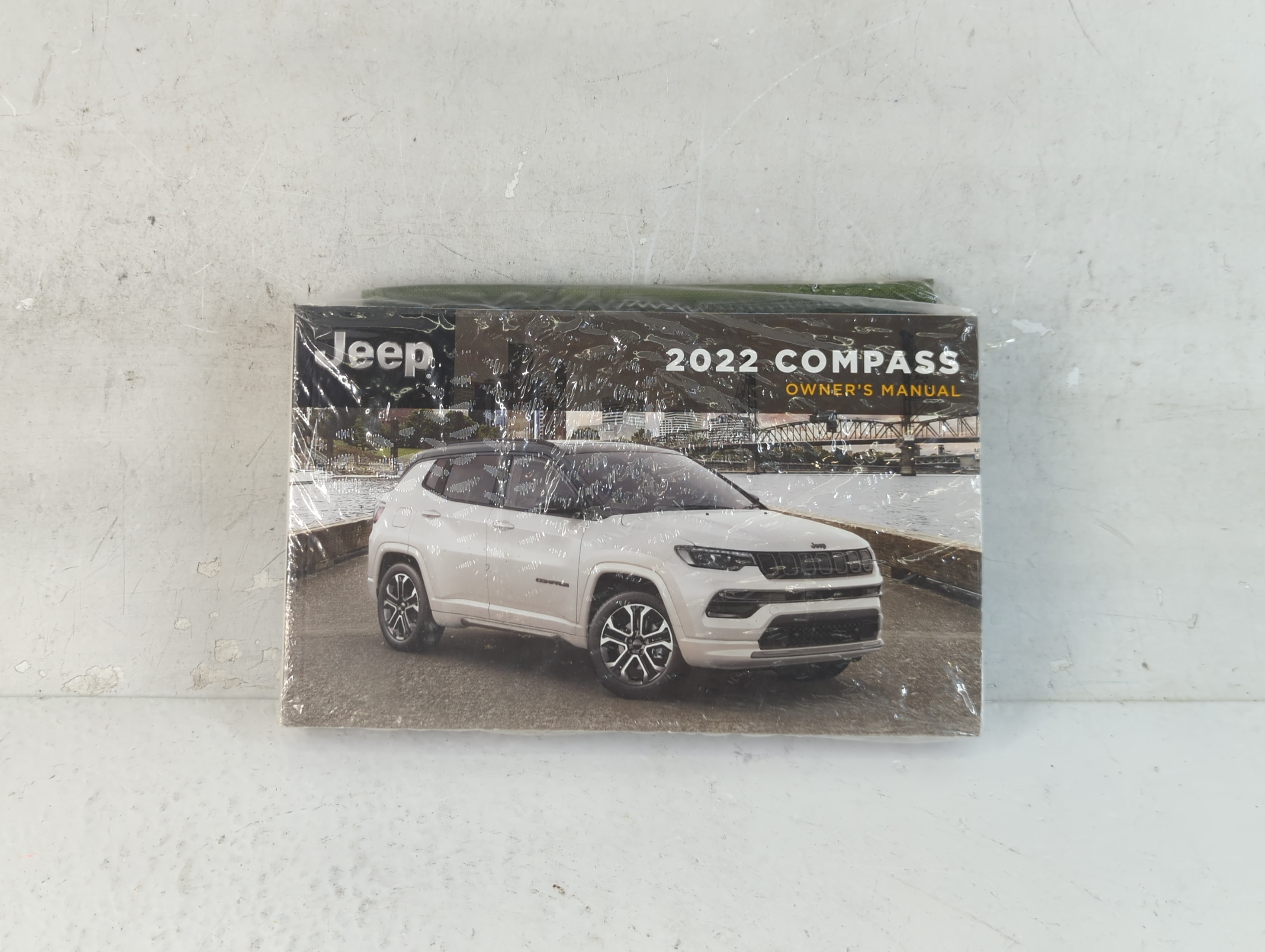 2022 Jeep Compass Owners Manual Book Guide 937705 - Oemusedautoparts1.com