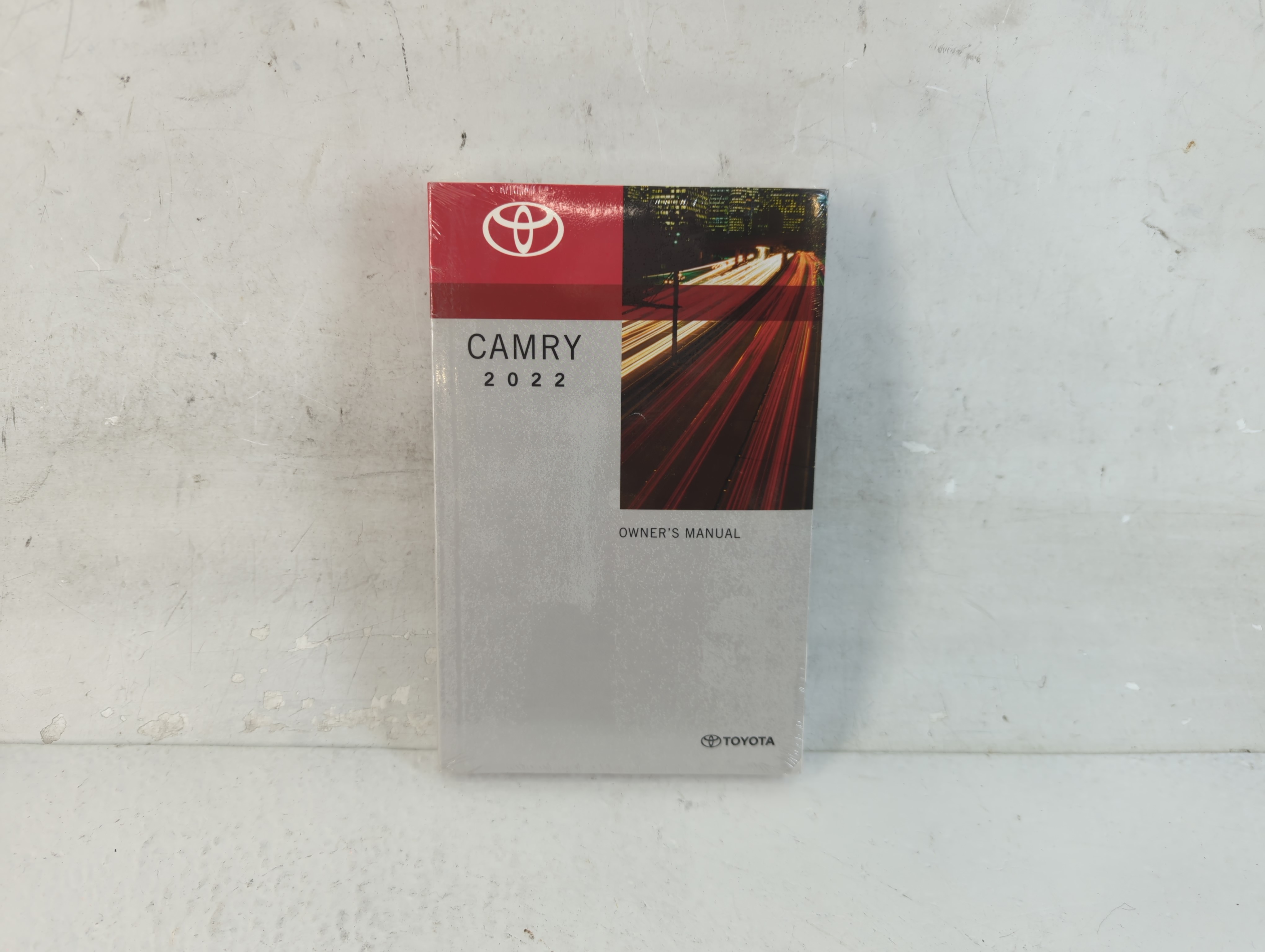 2022 Toyota Camry Owners Manual Book Guide 937710 - Oemusedautoparts1.com
