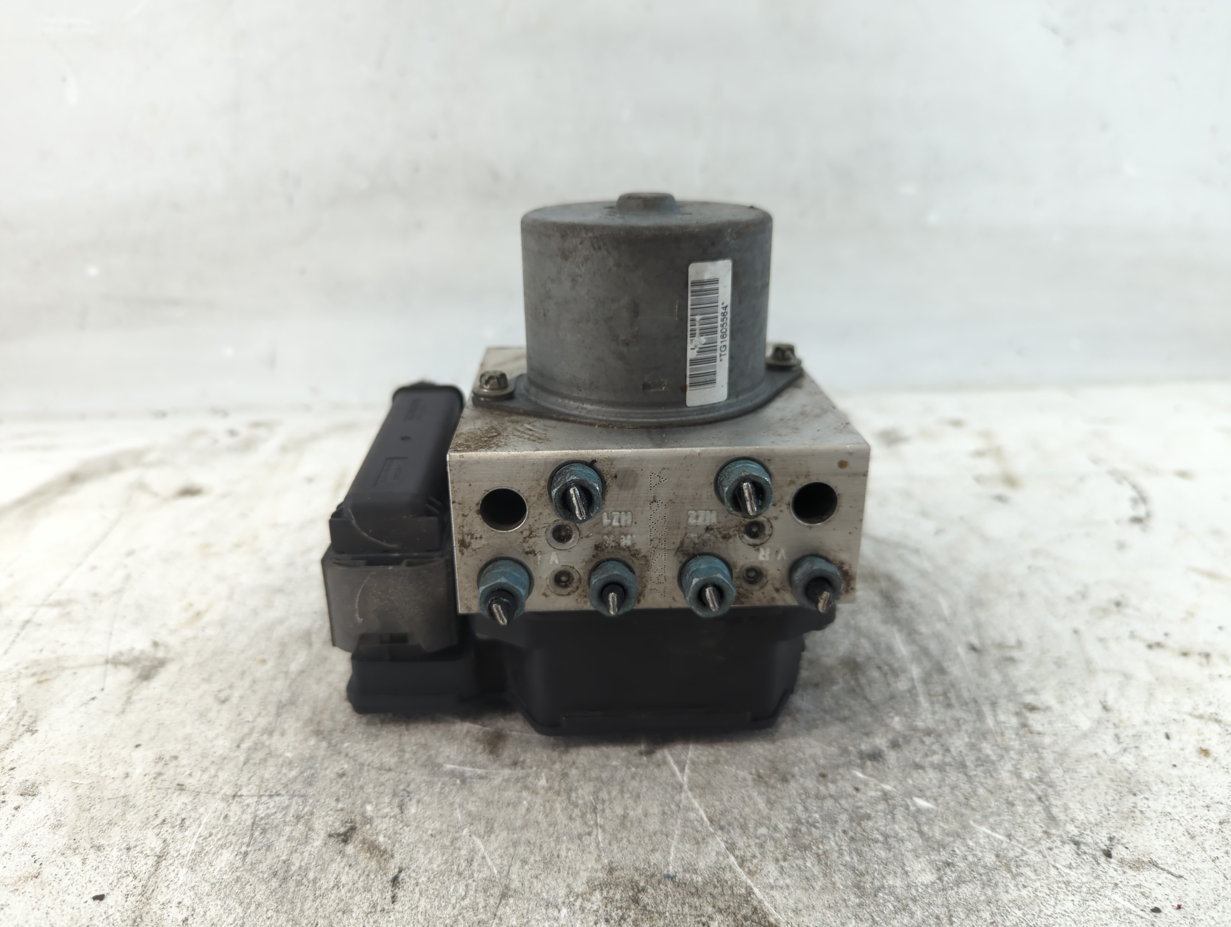 2012-2013 Mini Cooper Abs Pump Control Module 937716 - Oemusedautoparts1.com