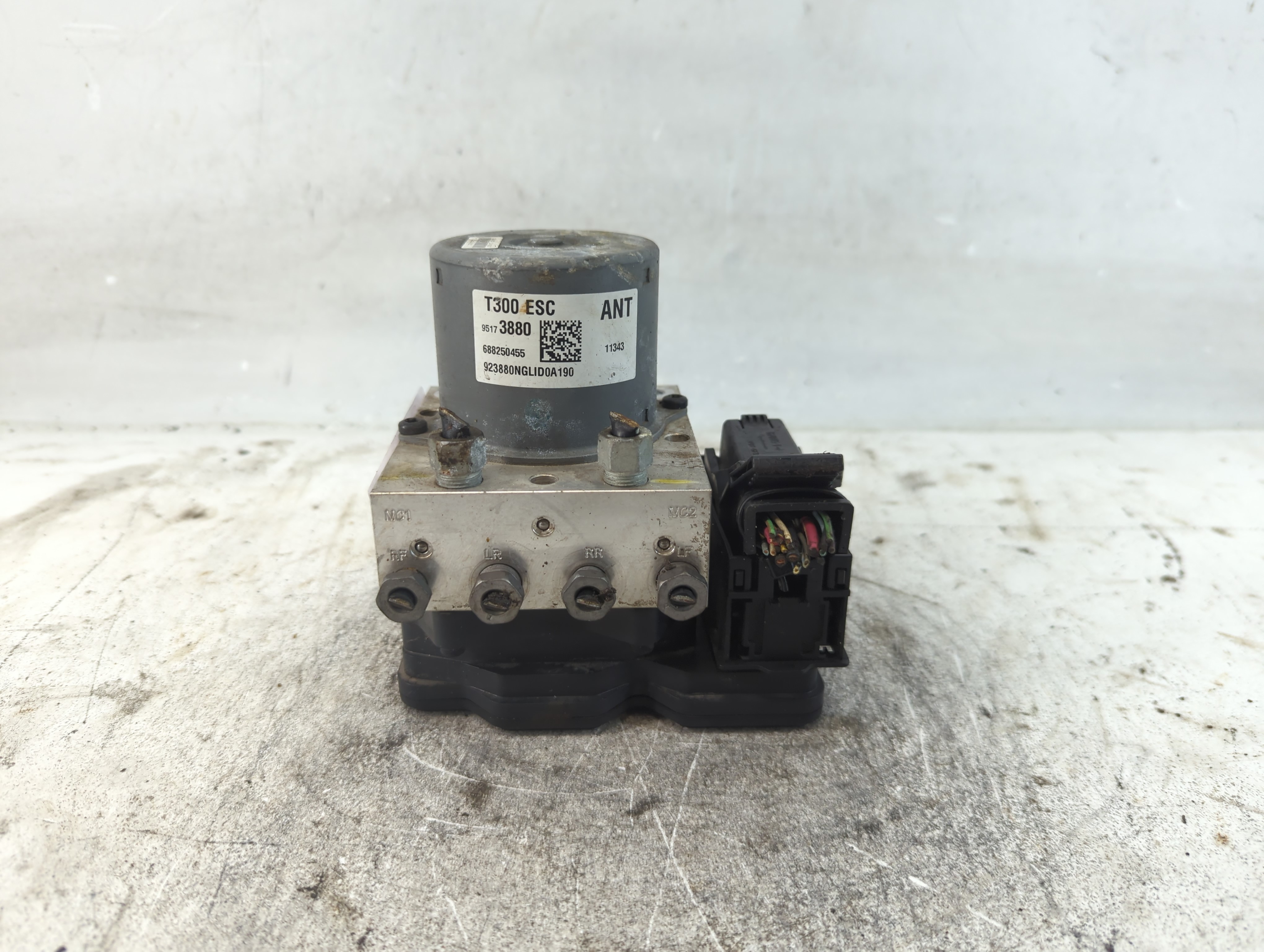 Picture of 2012-2013 Chevrolet Sonic Abs Pump Control Module 937721