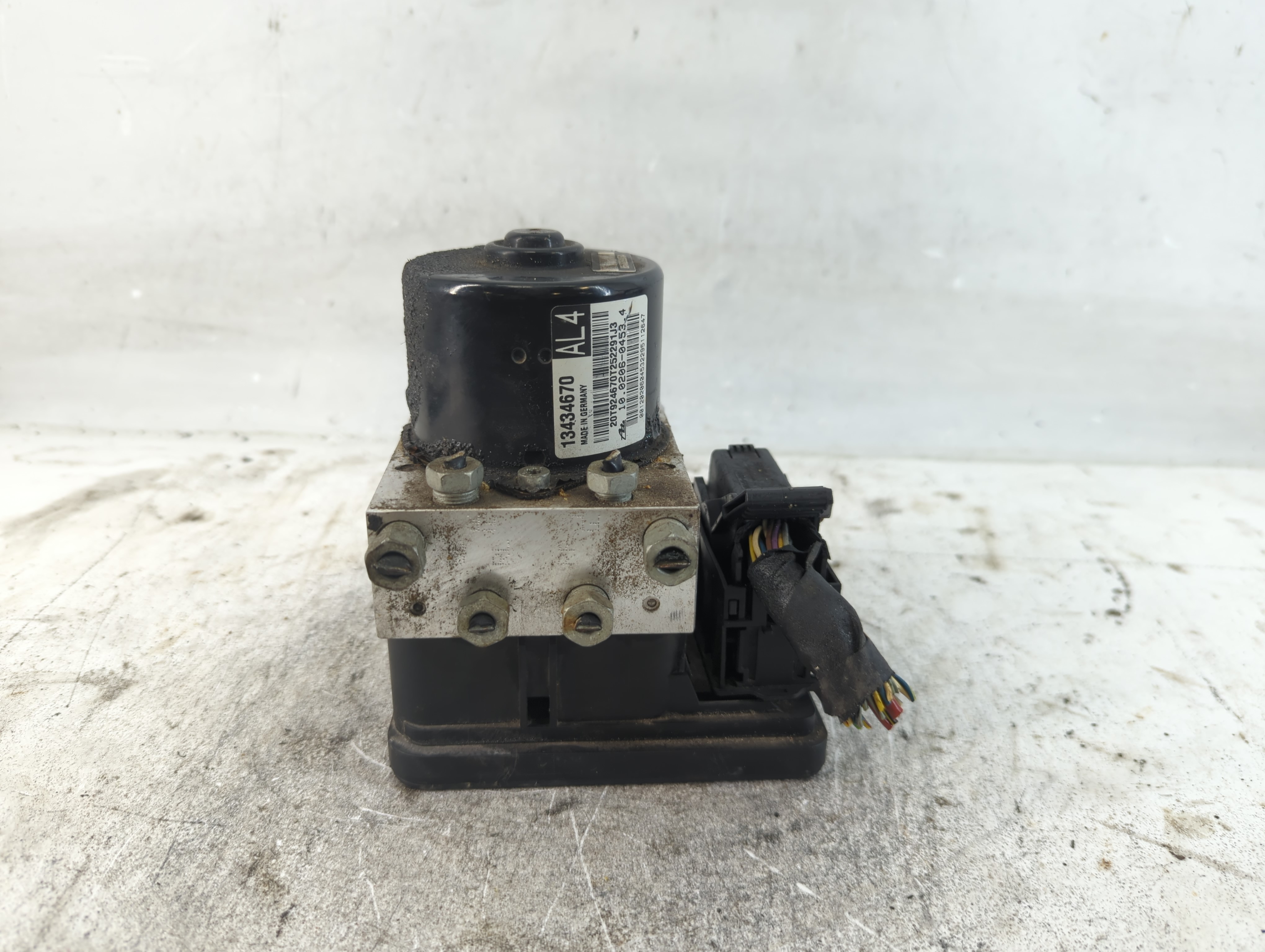 2016-2016 Chevrolet Cruze Abs Pump Control Module 937738 - Oemusedautoparts1.com