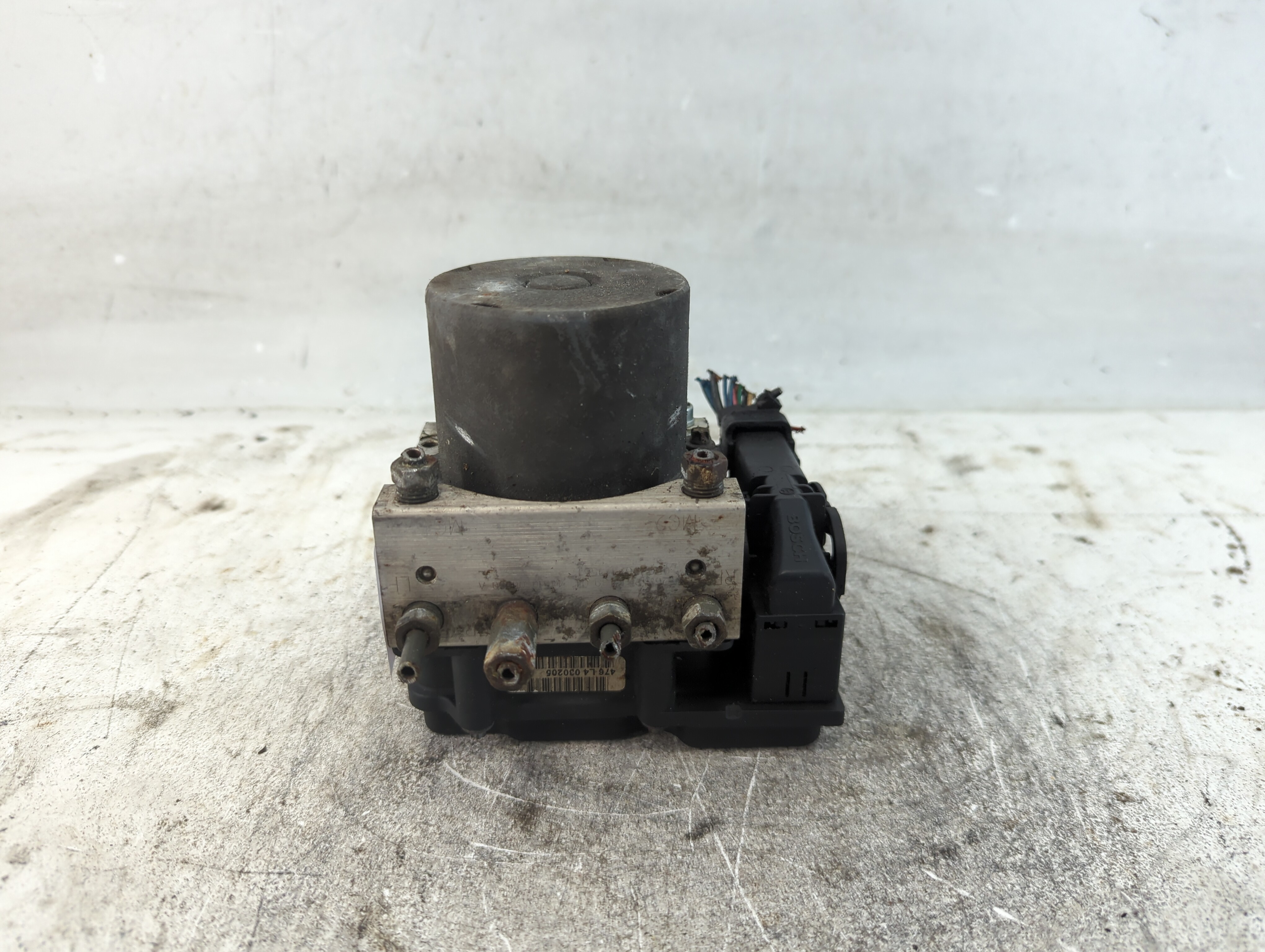2004-2006 Toyota Camry Abs Pump Control Module 937742 - Oemusedautoparts1.com