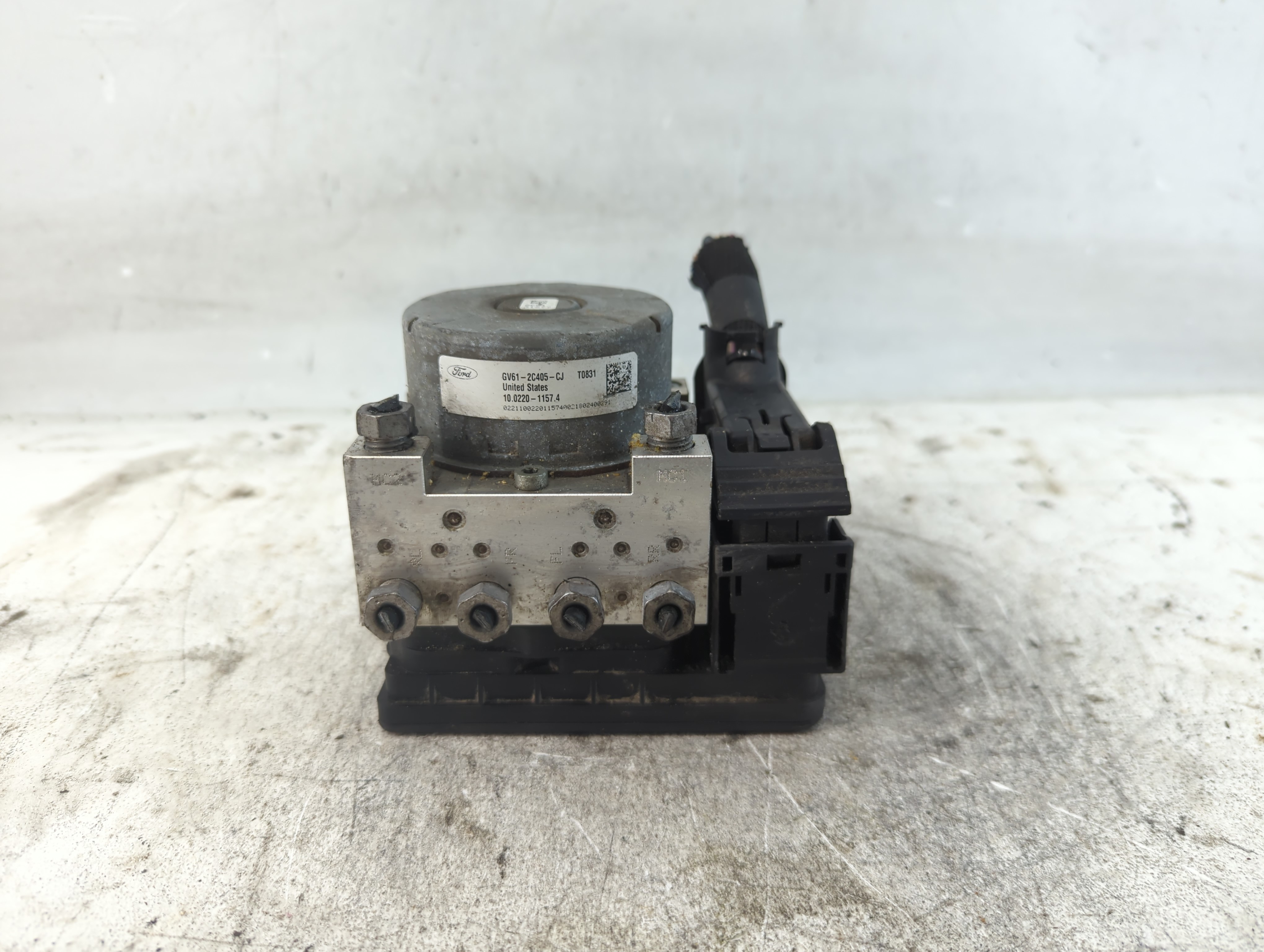 2017-2019 Ford Escape Abs Pump Control Module 937760 - Oemusedautoparts1.com