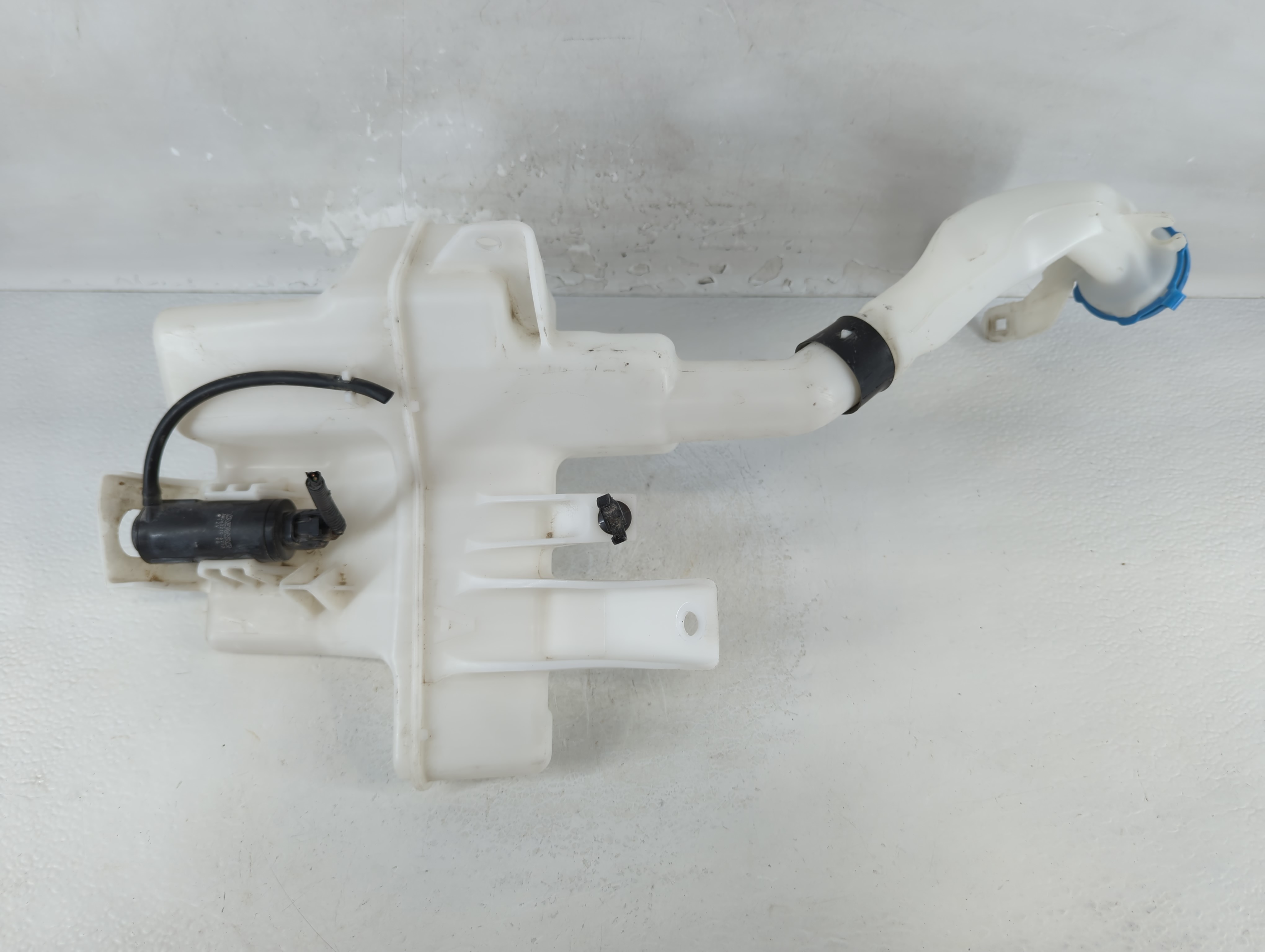 2018-2022 Honda Accord Windshield Washer Fluid Reservoir Bottle Oem 937811 - Oemusedautoparts1.com