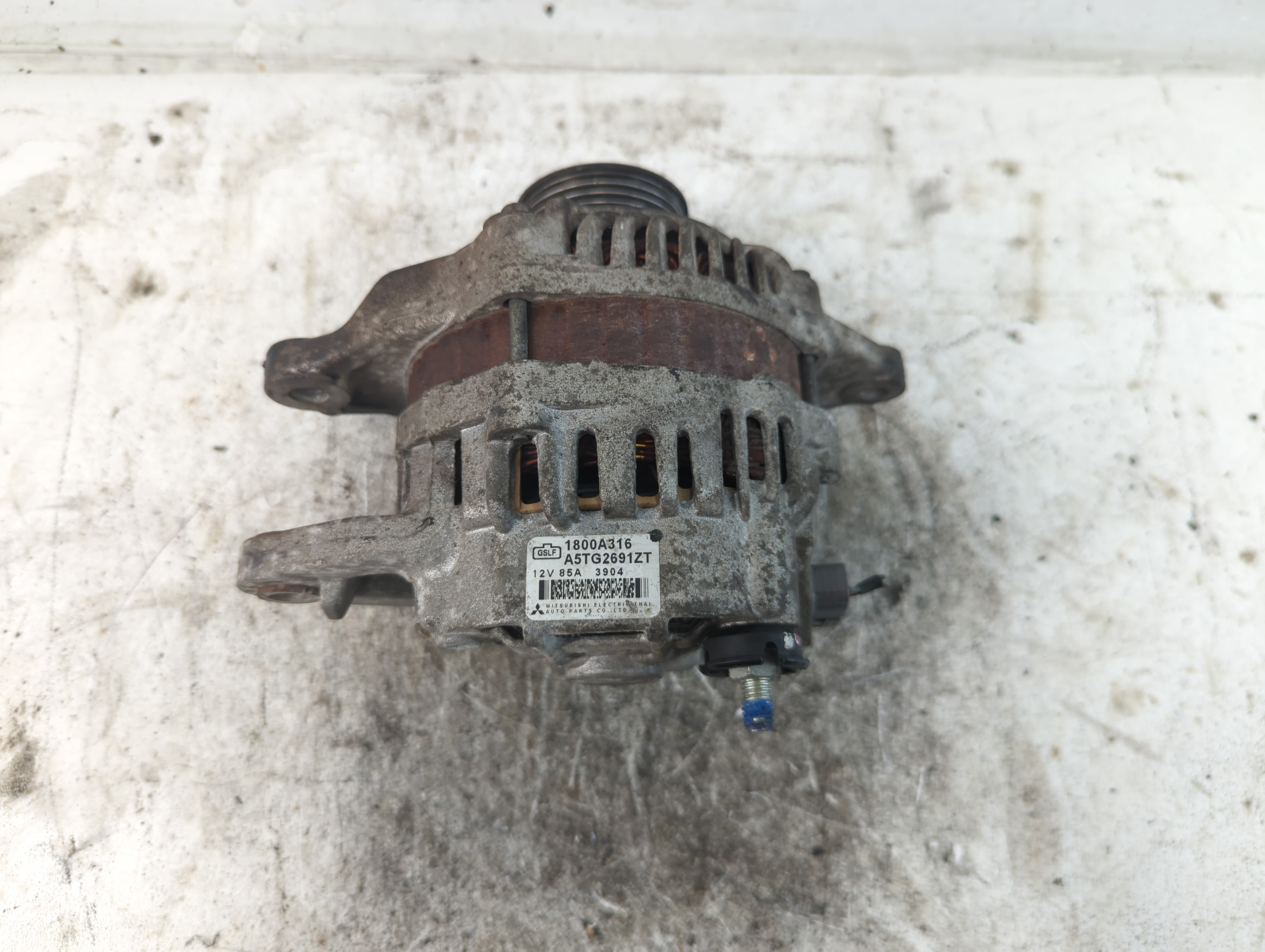 Picture of 2014 Mitsubishi Mirage Alternator Generator Charging Assembly Engine Oem 937850
