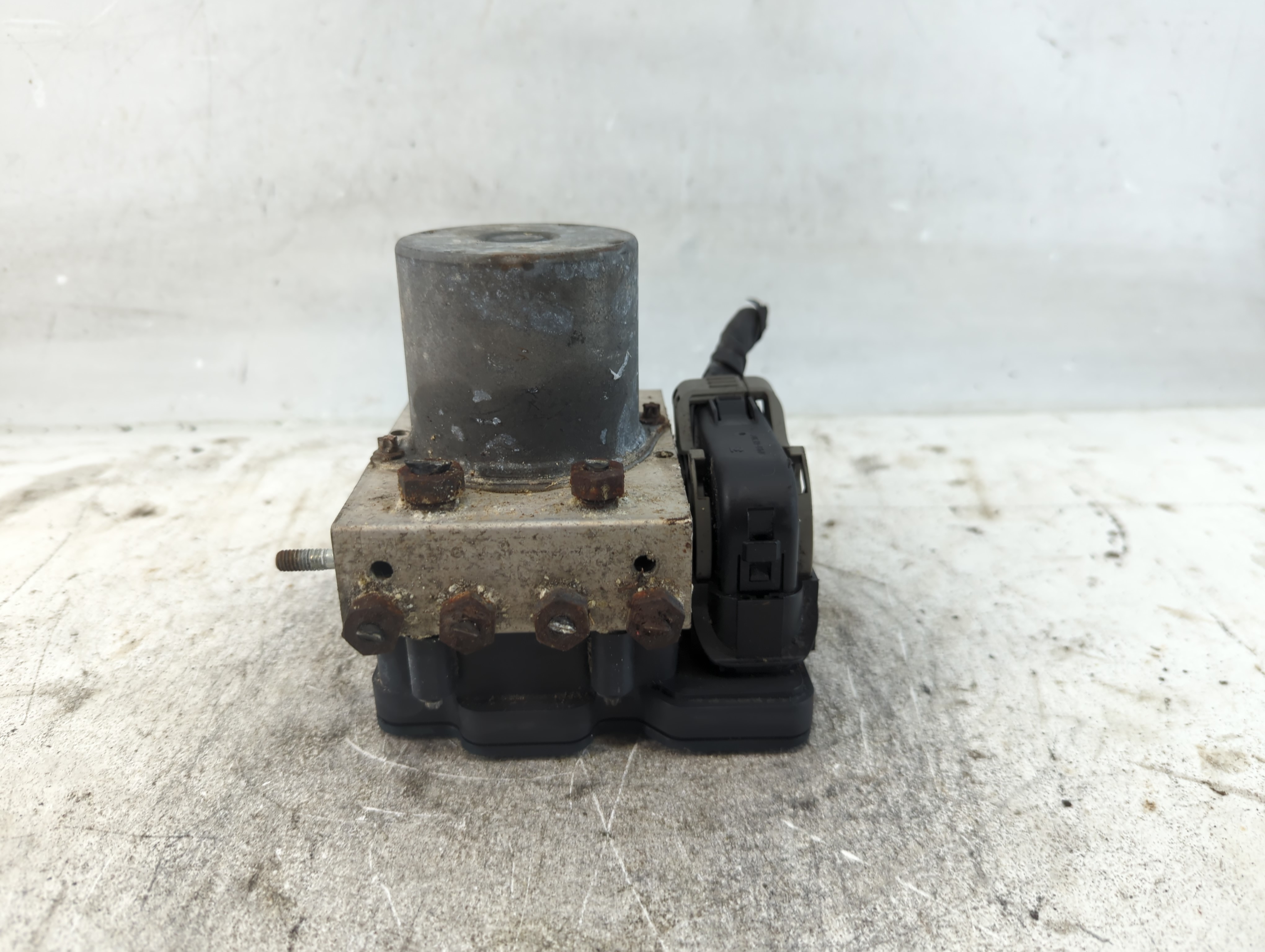 2015-2016 Ford F-150 Abs Pump Control Module 937856 - Oemusedautoparts1.com