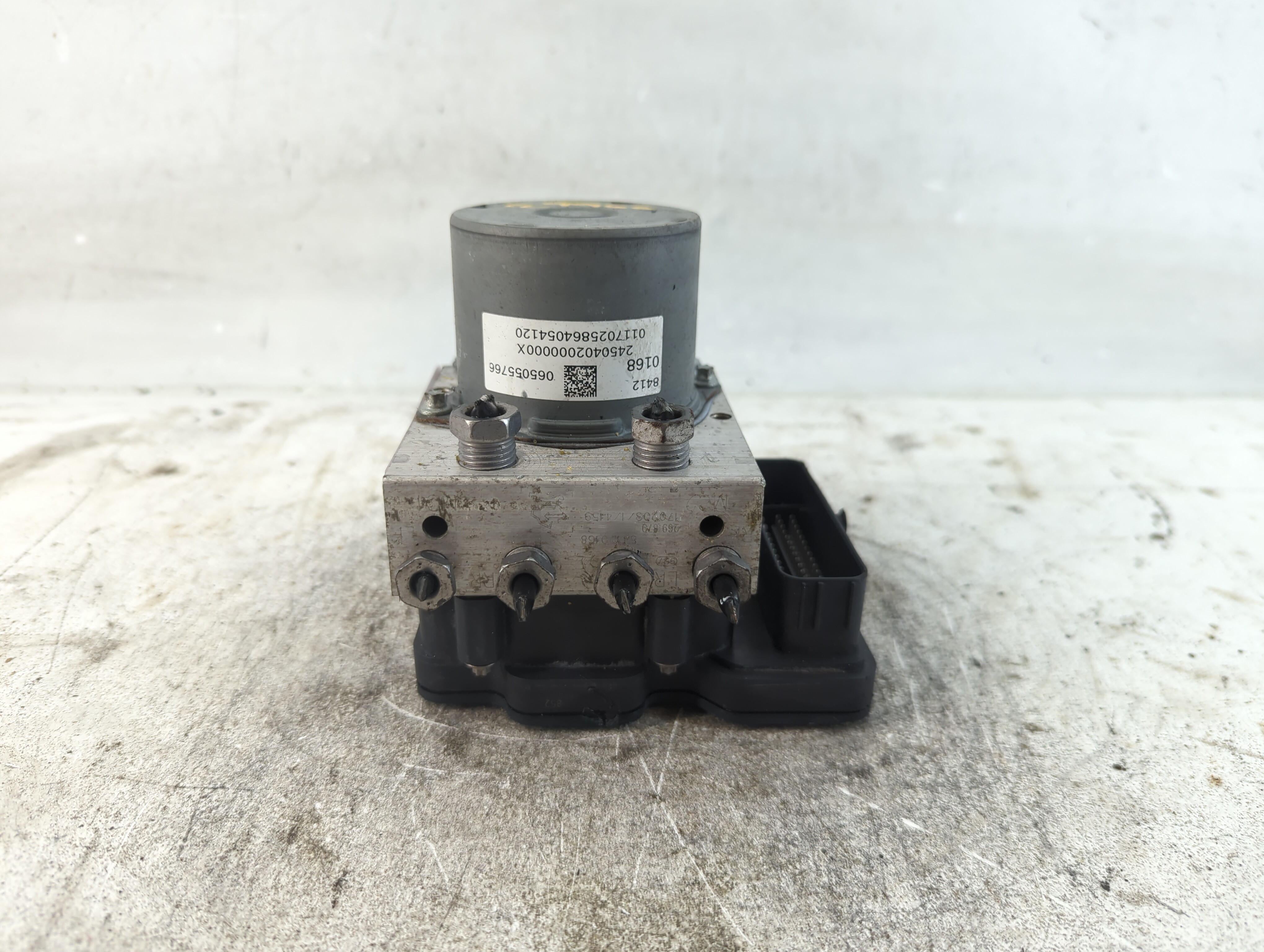 2017-2017 Buick Lacrosse Abs Pump Control Module 937860 - Oemusedautoparts1.com