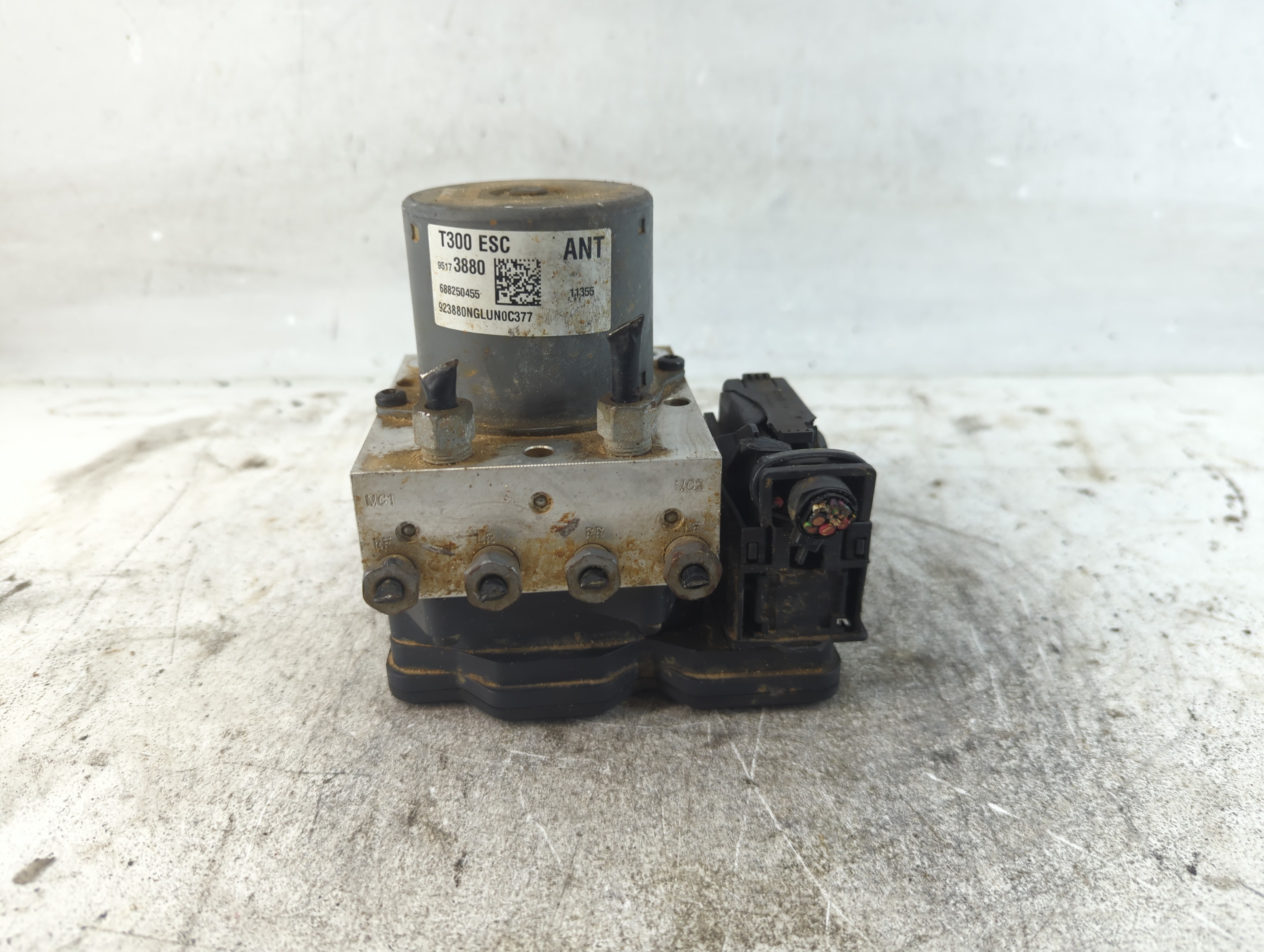 Picture of 2012-2013 Chevrolet Sonic Abs Pump Control Module 937884