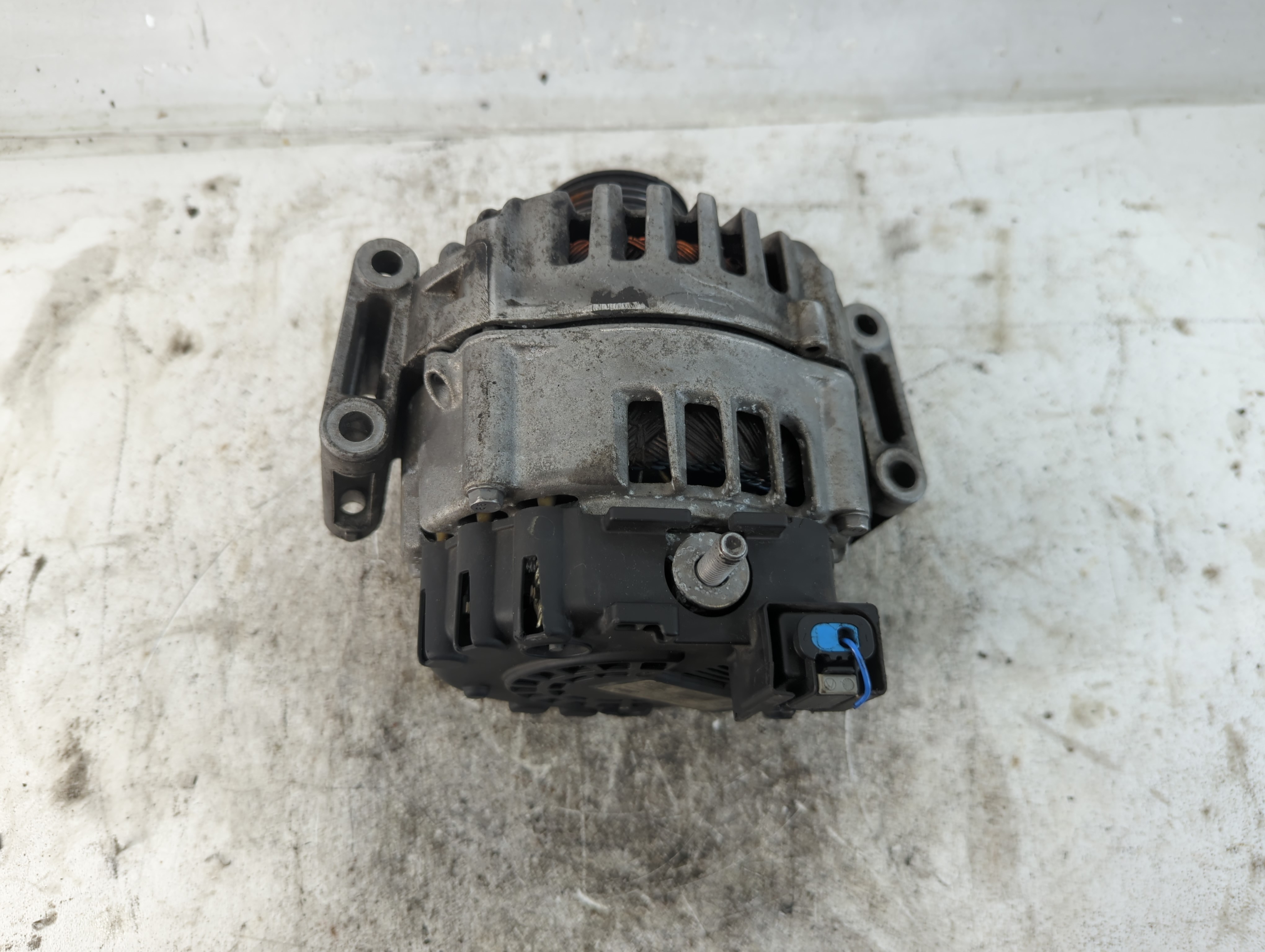 Picture of 2017 Mercedes-benz Gls450 Alternator Generator Charging Assembly Engine Oem 937896