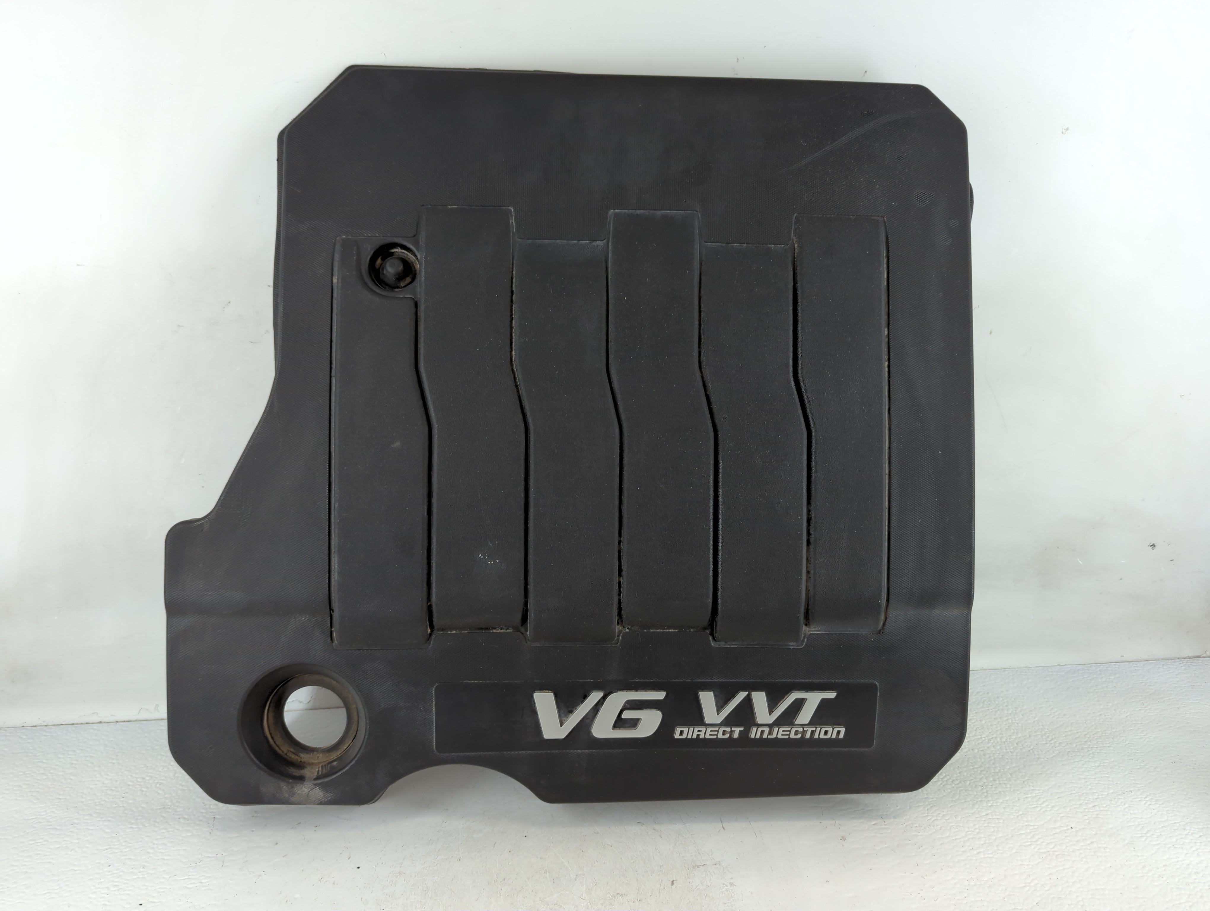 Picture of 2010 Buick Lacrosse Engine Cover Black 937909
