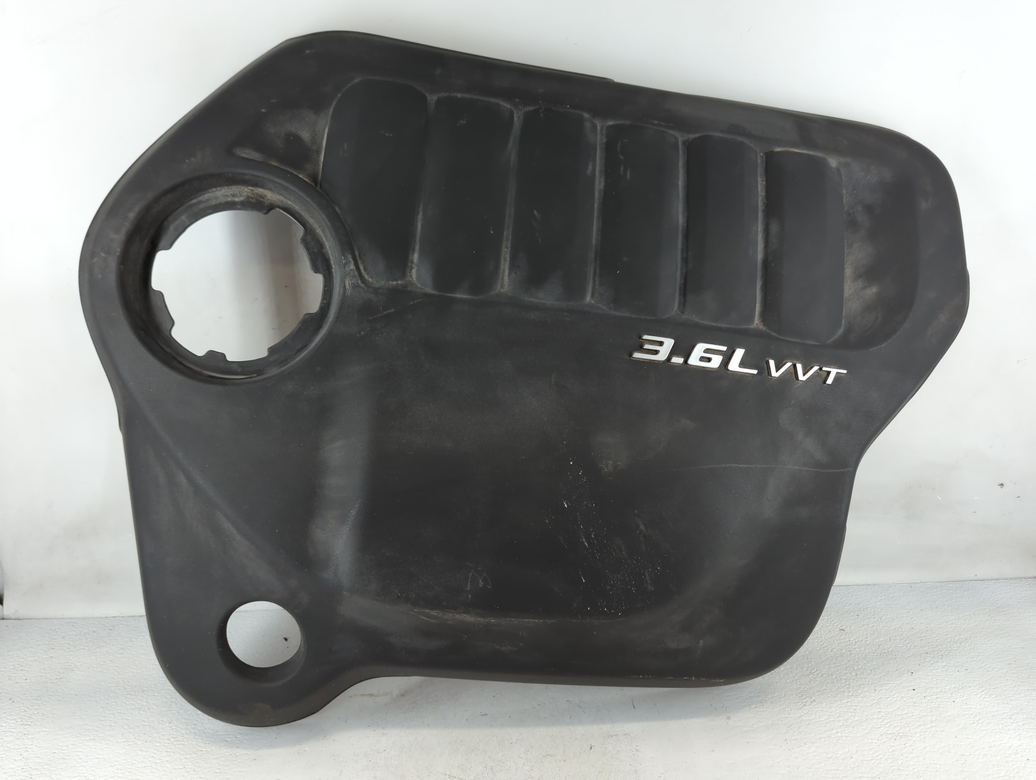 Picture of 2011 Chrysler 200 Engine Cover 937936