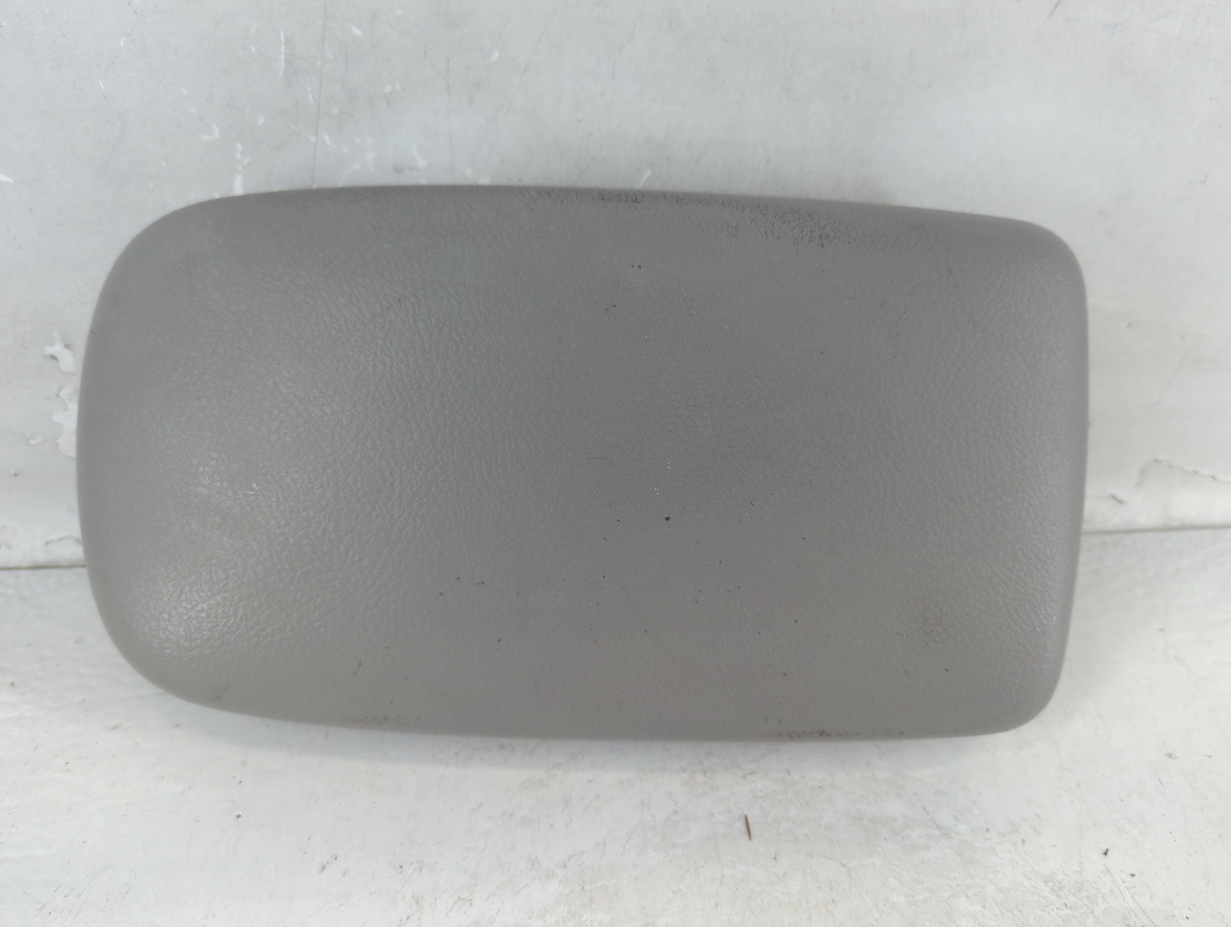 2009-2010 Toyota Corolla Center Console Armrest Cover Lid Grey 937946 - Oemusedautoparts1.com