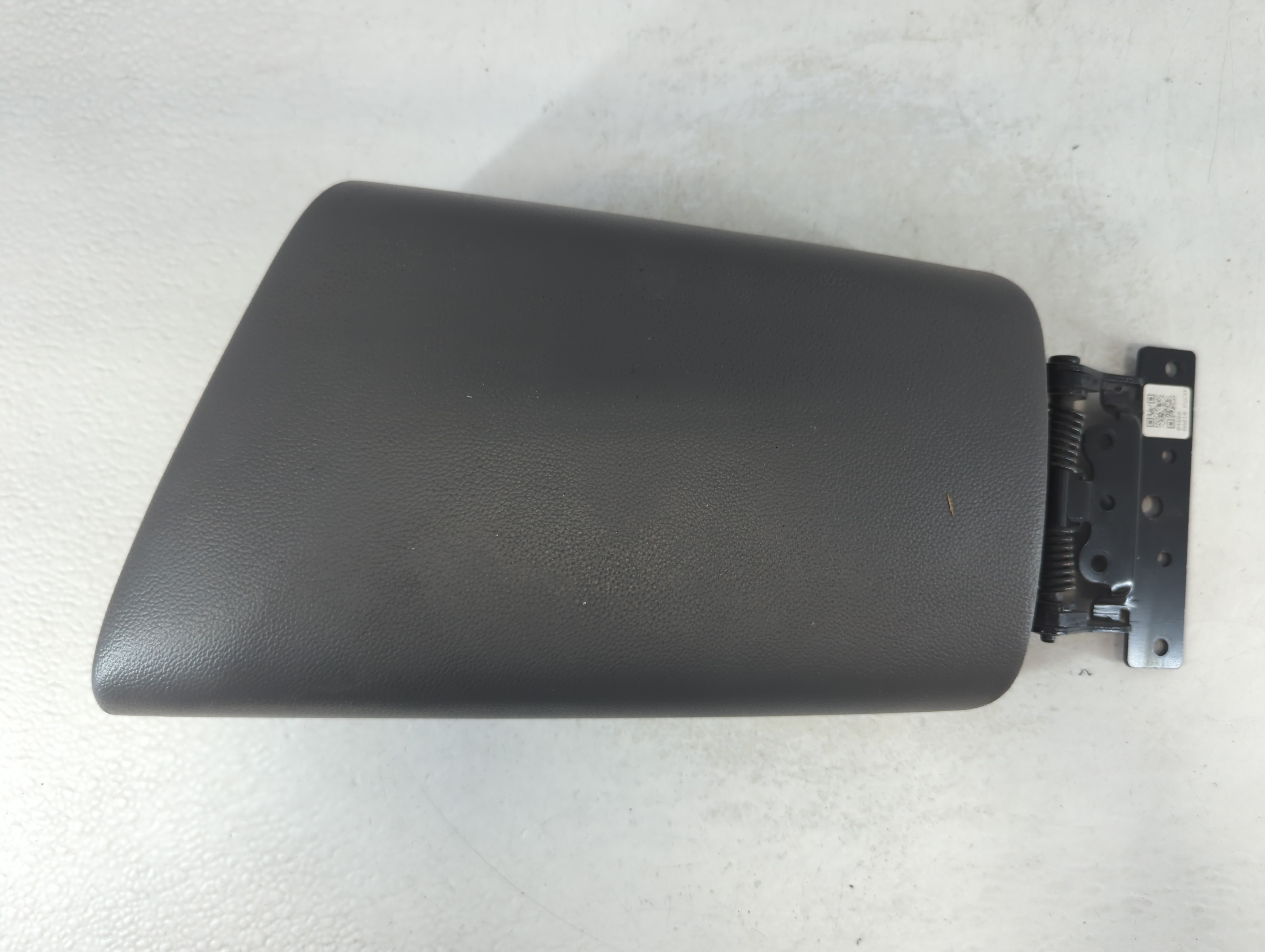 Picture of 2021 Hyundai Elantra Center Console Armrest Cover Lid Black 937947