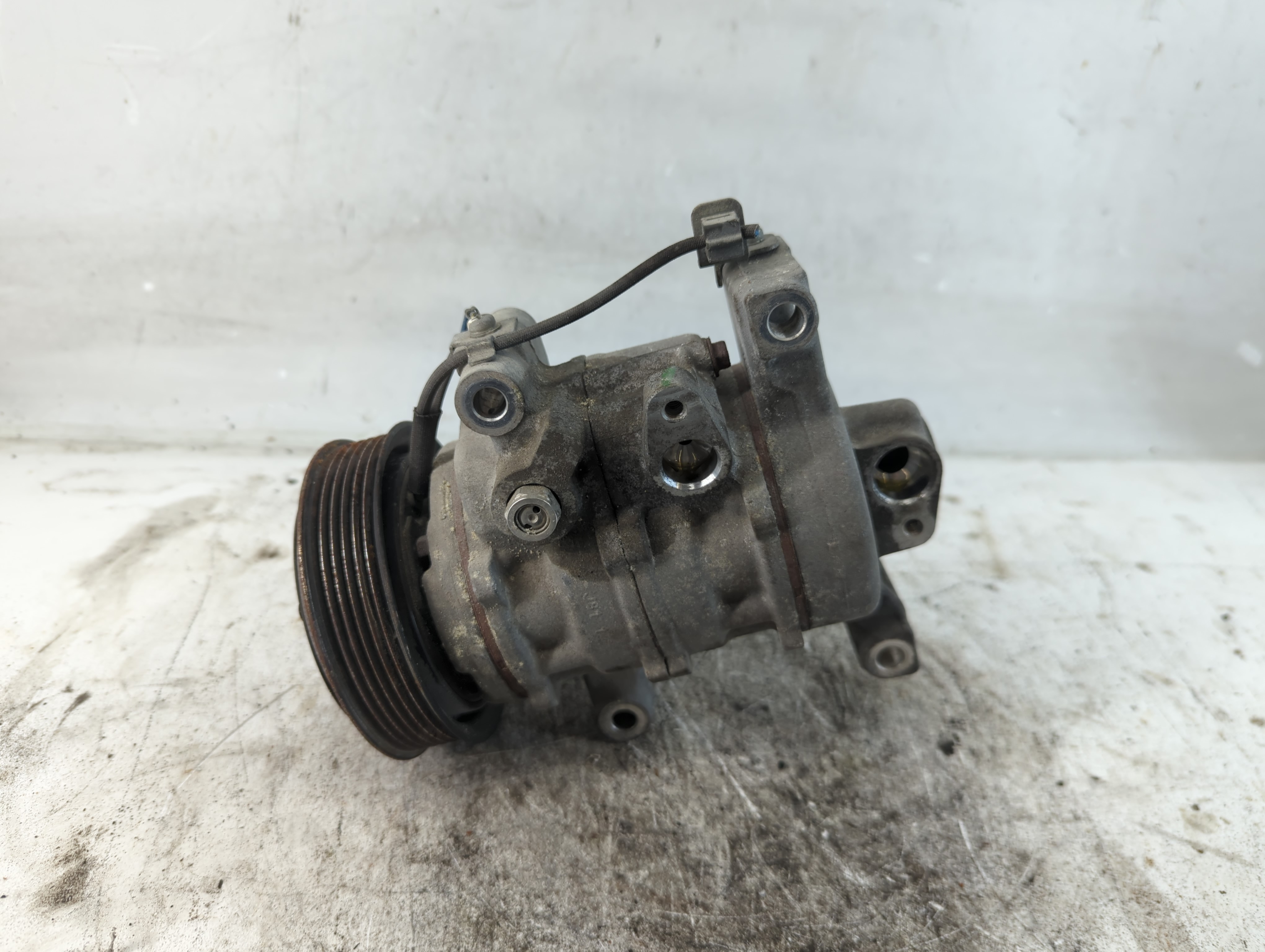 Picture of 2015-2017 Honda Fit Air Conditioning A/c Ac Compressor Oem 937956
