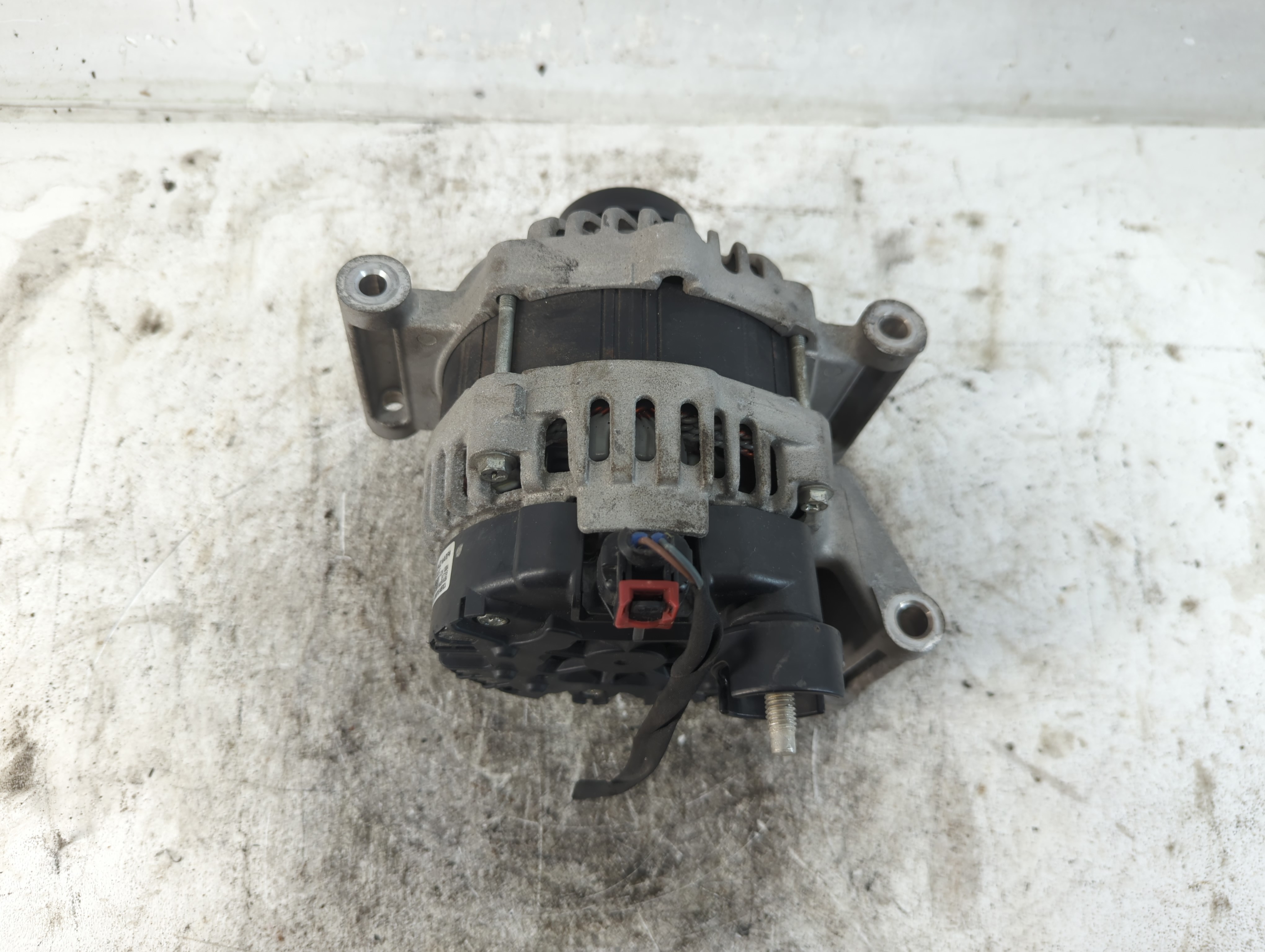 2016 Chevrolet Malibu Alternator Generator Charging Assembly Engine Oem 937981 - Oemusedautoparts1.com