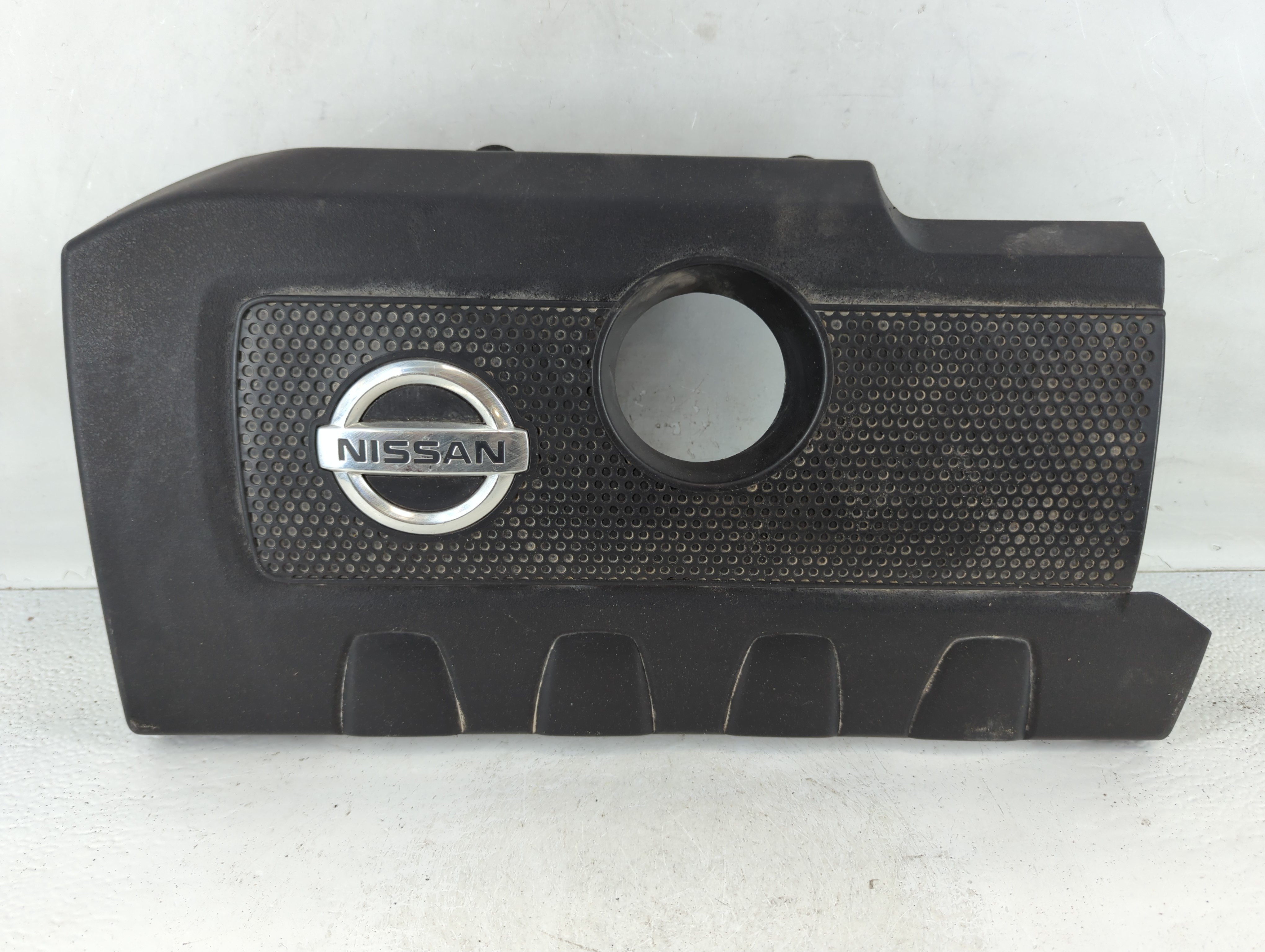 2014 Nissan Sentra Engine Cover 938026 - Oemusedautoparts1.com