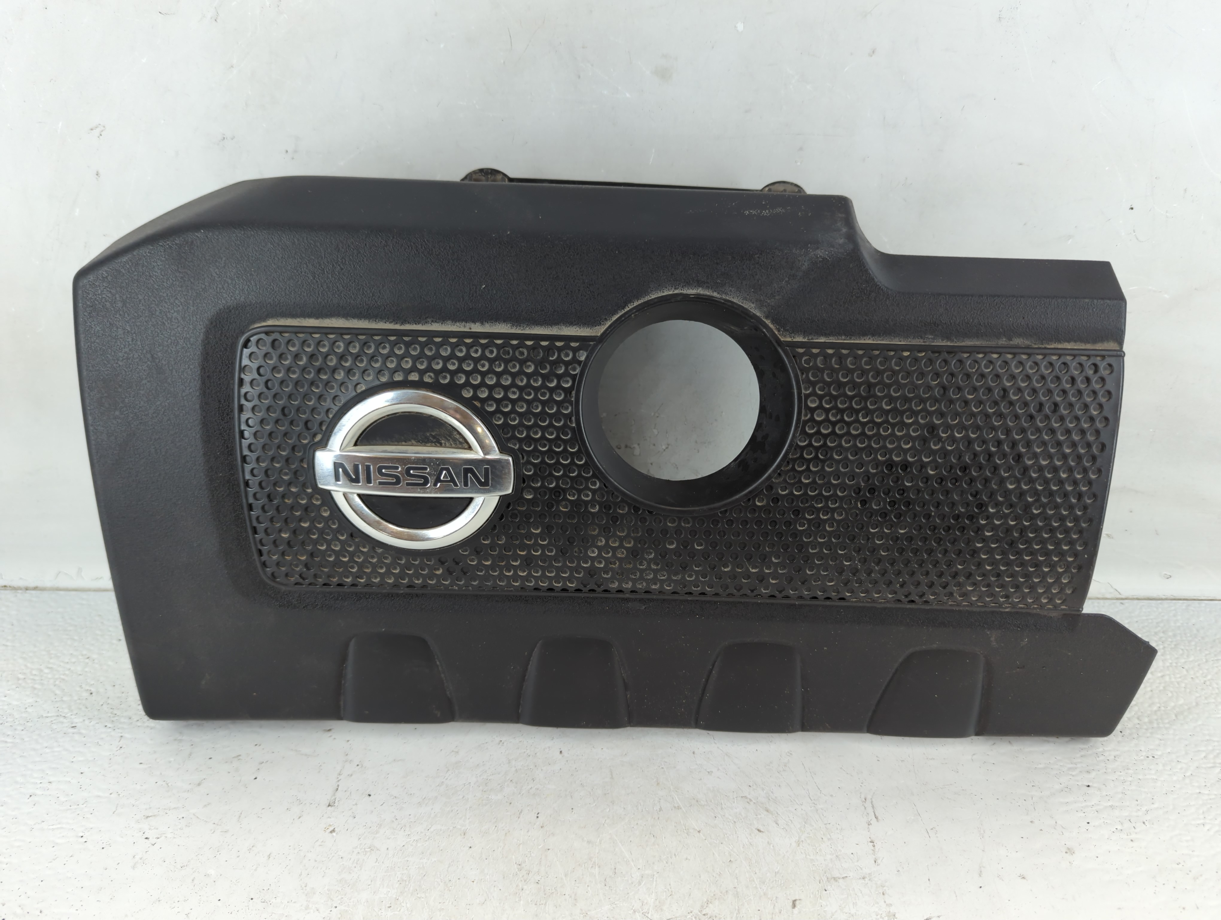 Picture of 2013 Nissan Sentra Engine Cover Black 938032