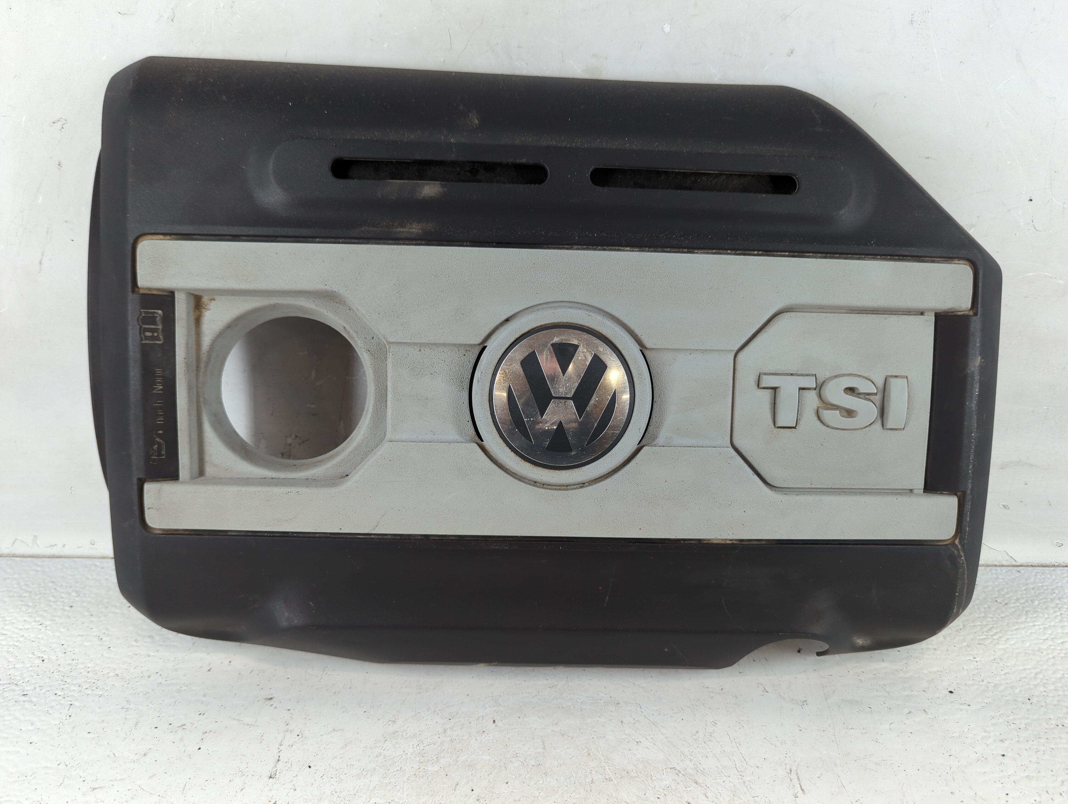 Picture of 2012 Volkswagen Cc Engine Cover 938033