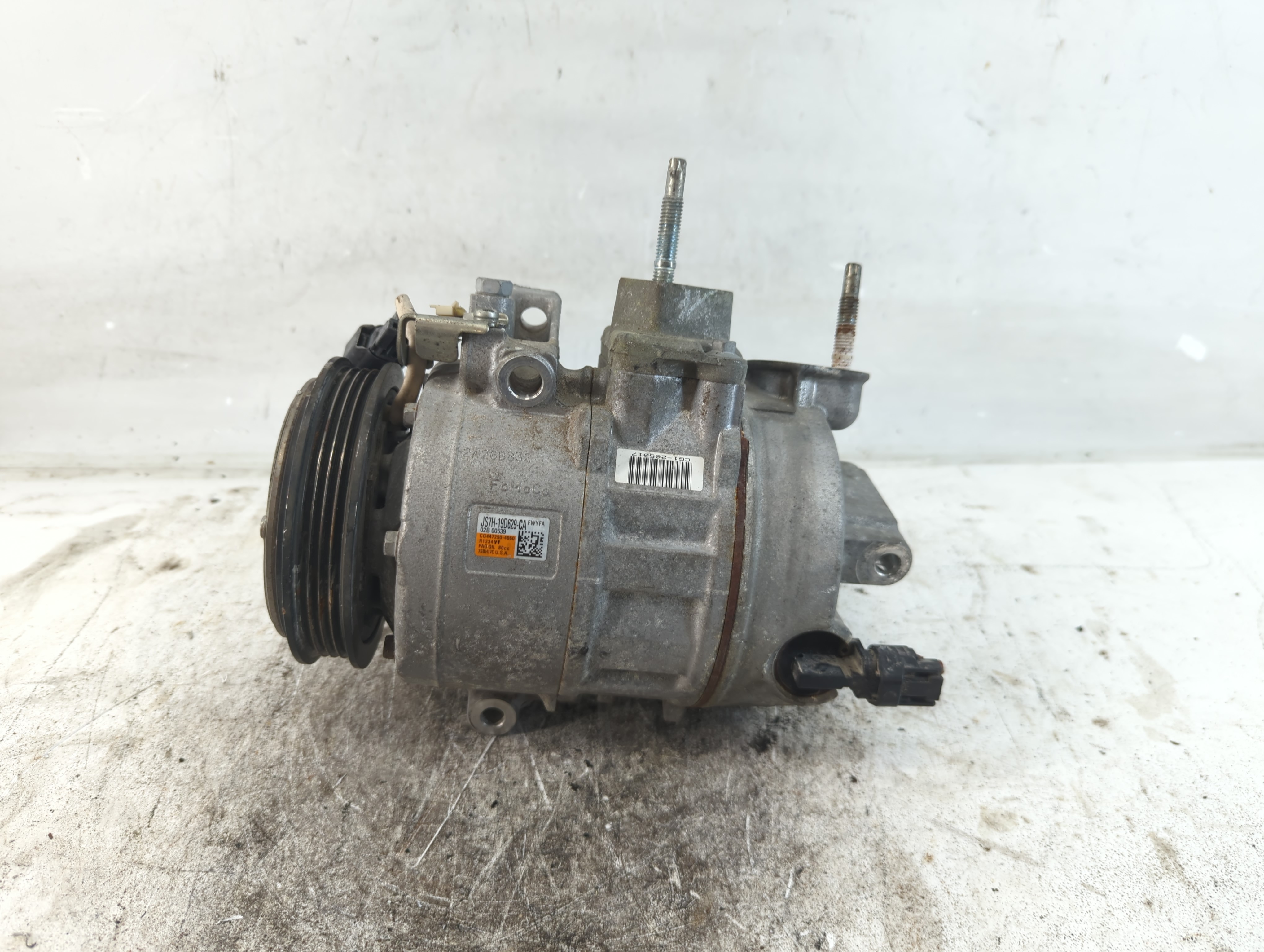 Picture of 2018-2020 Ford Fusion Air Conditioning A/c Ac Compressor Oem 938047