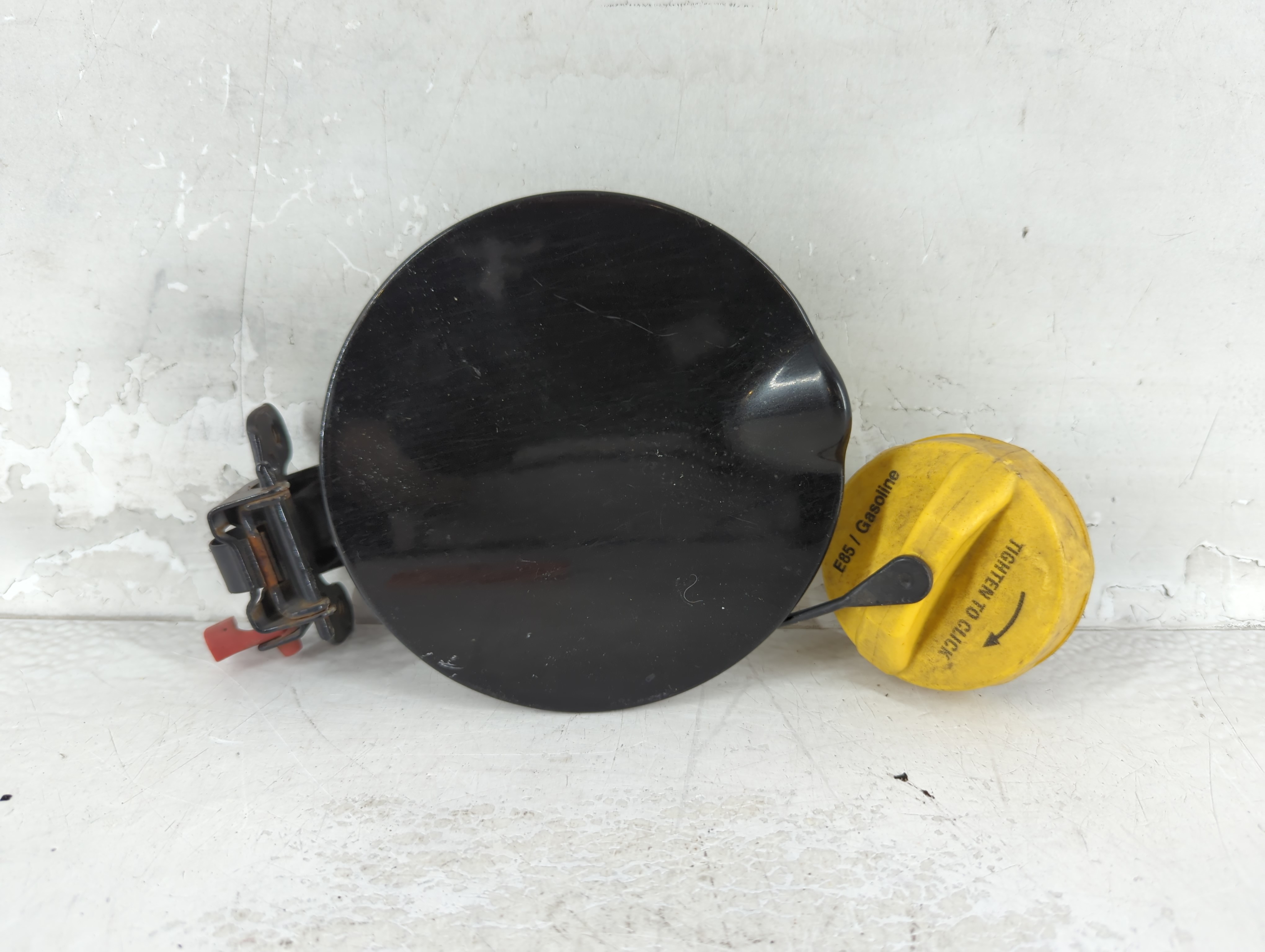 Picture of 2010 Dodge Grand Caravan Fuel Tank Door Lid Gas Tank Black 938173