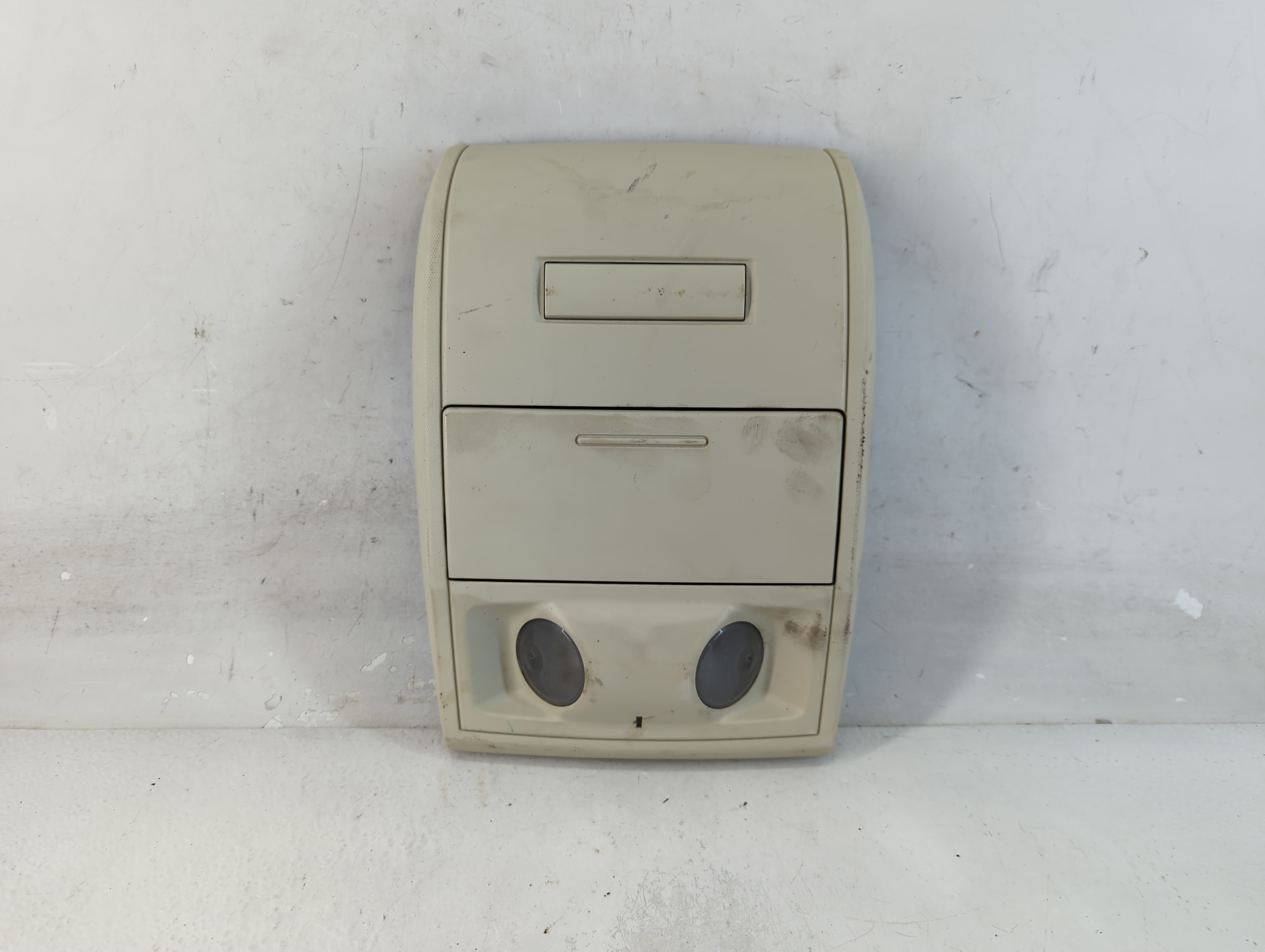 2008-2010 Dodge Grand Caravan Overhead Roof Console Interior Dome Light 938215 - Oemusedautoparts1.com