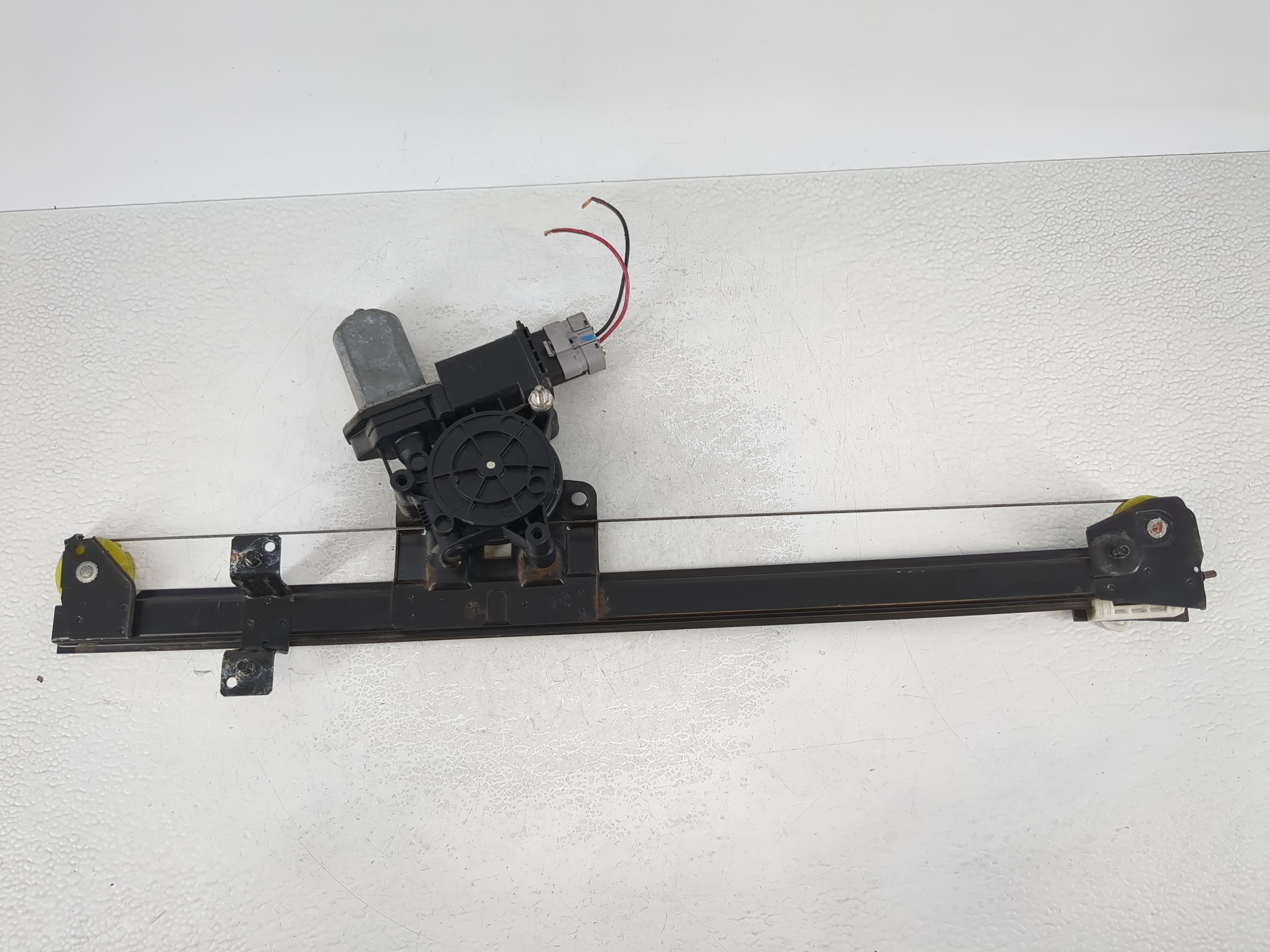 2014-2022 Ram Promaster 1500 Driver Left Front Window Regulator 938292 - Oemusedautoparts1.com