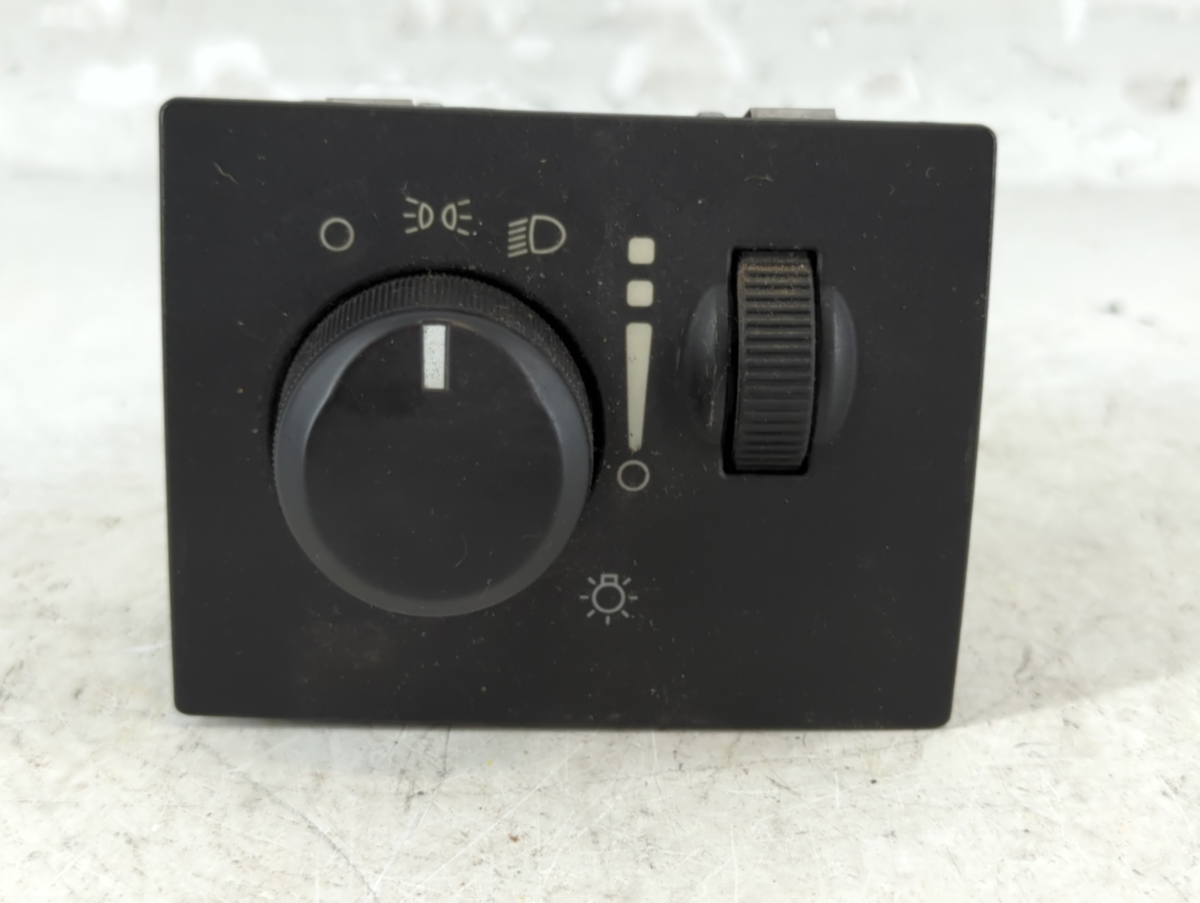 Picture of 2008 Chrysler Town & Country Headlight Head Light Switch Lamp Control 938326