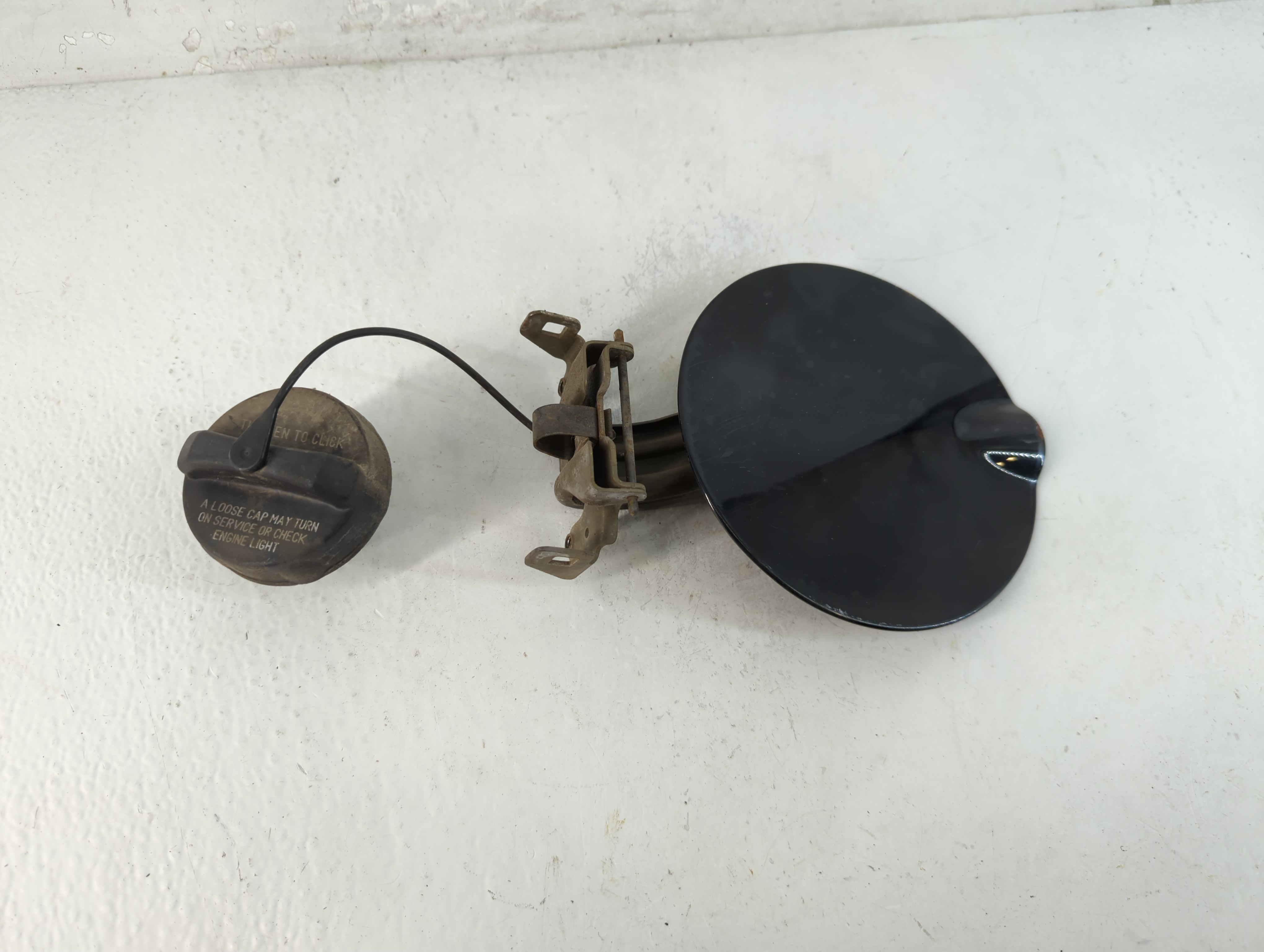 Picture of 2013 Dodge Ram 1500 Fuel Tank Door Lid Gas Tank Black 938547