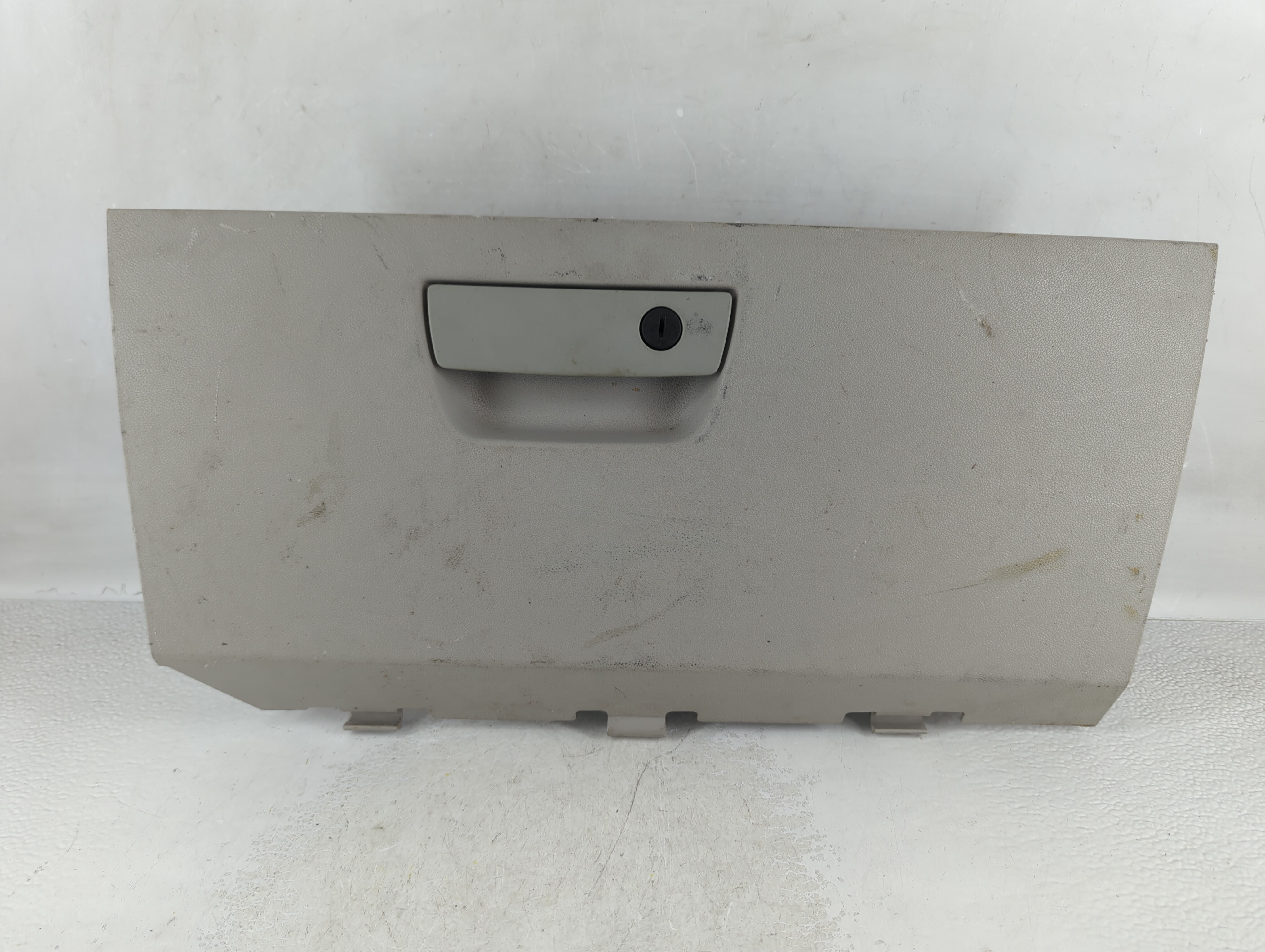 Picture of 2008 Chrysler Town & Country Passenger Glove Box Door Storage Compartment 938684