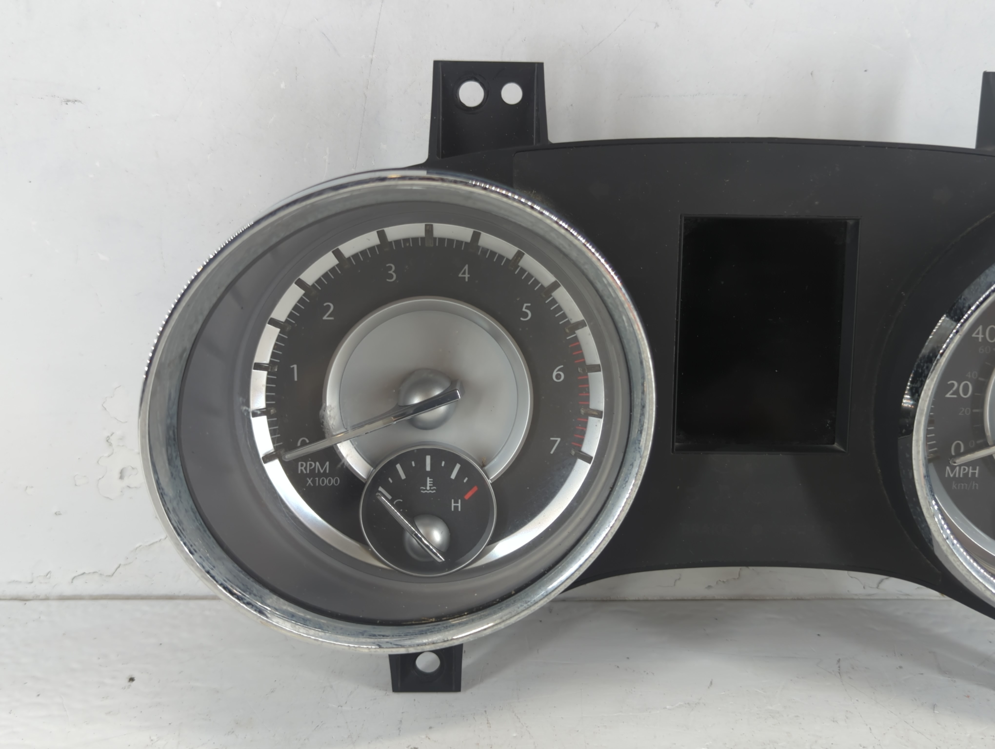 Picture of 2014-2014 Chrysler 300 Speedometer Instrument Cluster Gauges 938832