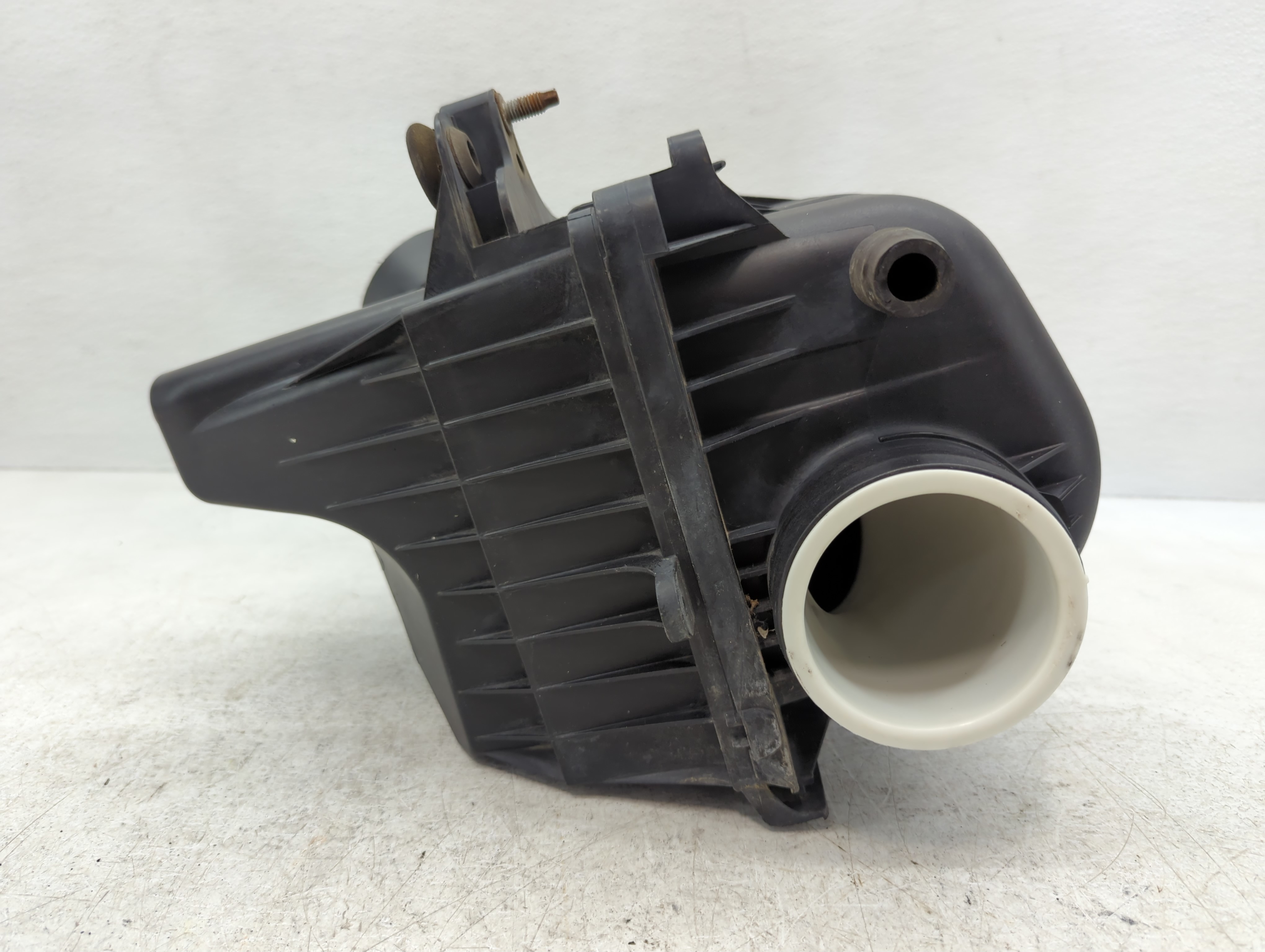 2008-2010 Chrysler Town & Country Air Cleaner Intake-duct Hose Tube 938950 - Oemusedautoparts1.com