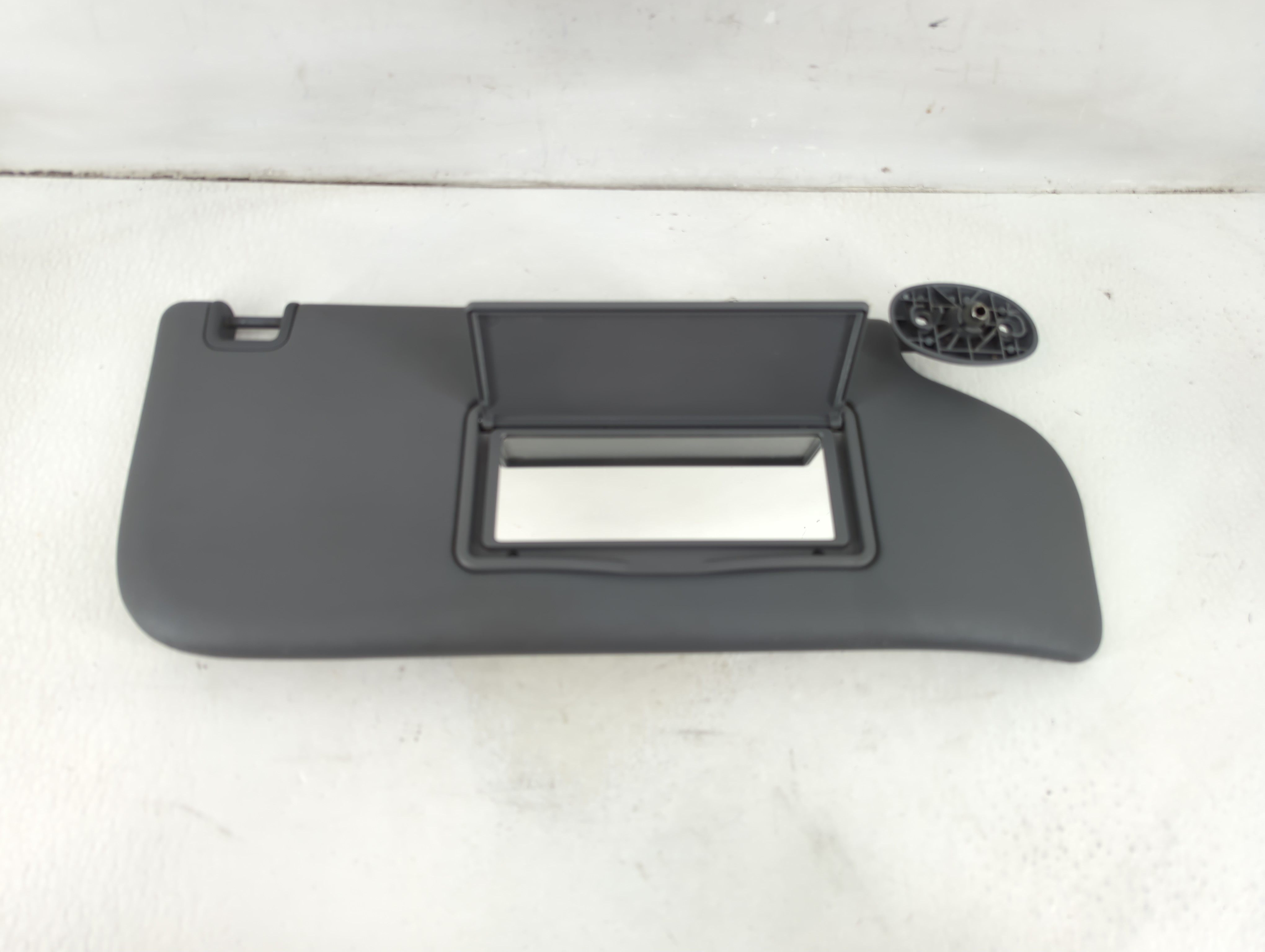 Picture of 2011-2016 Ford F-350 Super Duty Passenger Sun Visor Mirror Right Sunvisor 939146