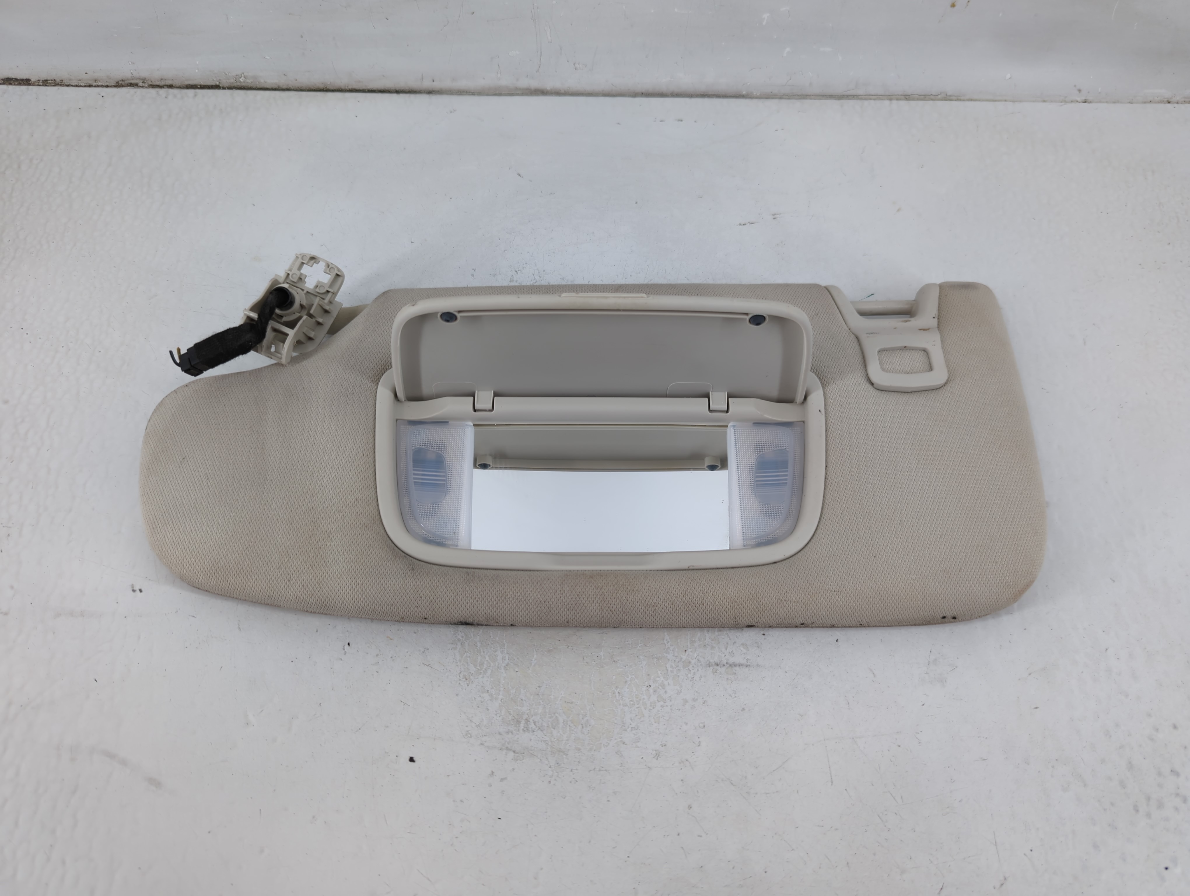 Picture of 2015-2020 Ford Edge Passenger Sun Visor Mirror Right Sunvisor Grey 939229