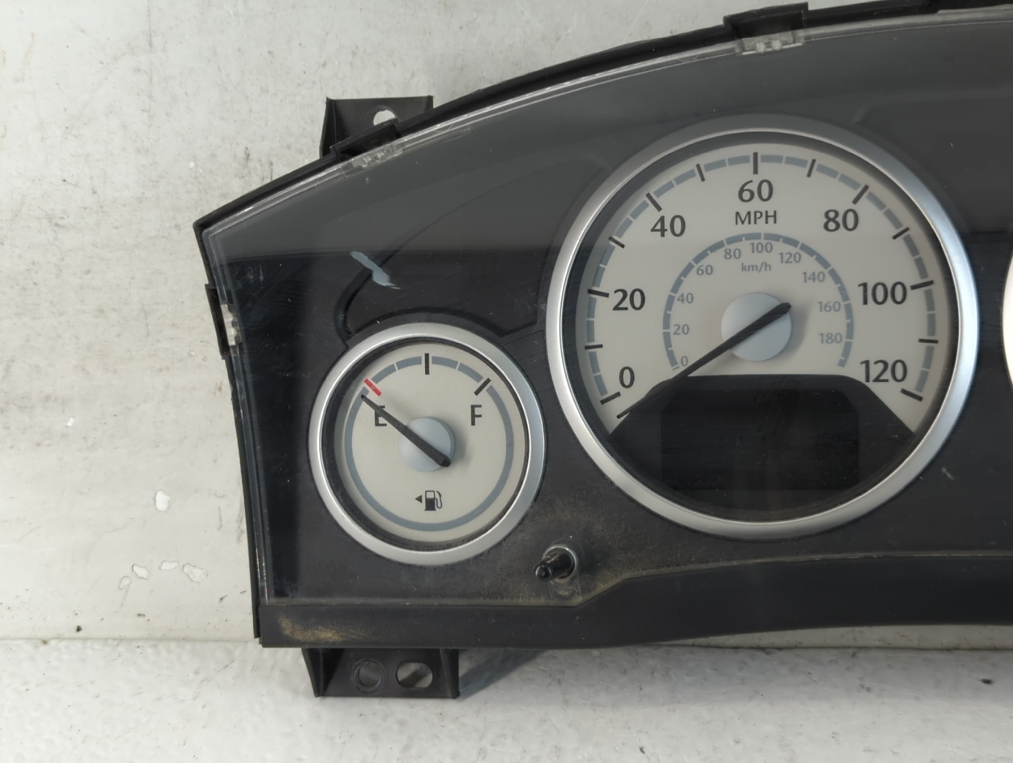 2010 Chrysler Town & Country Speedometer Instrument Cluster Gauges 939505 - Oemusedautoparts1.com