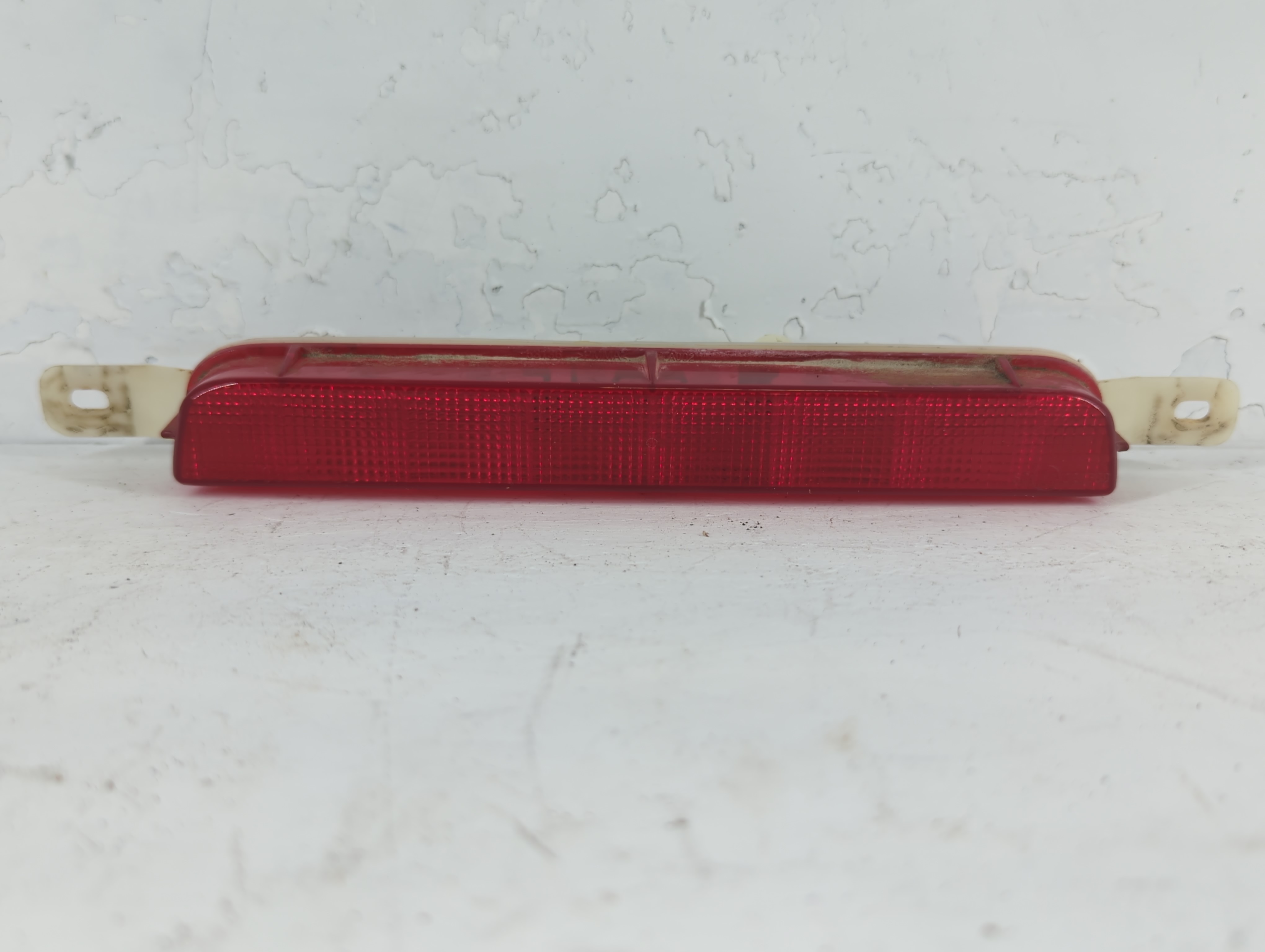 Picture of 2010 Chrysler Town & Country Third Brake Light Tail Light 939536