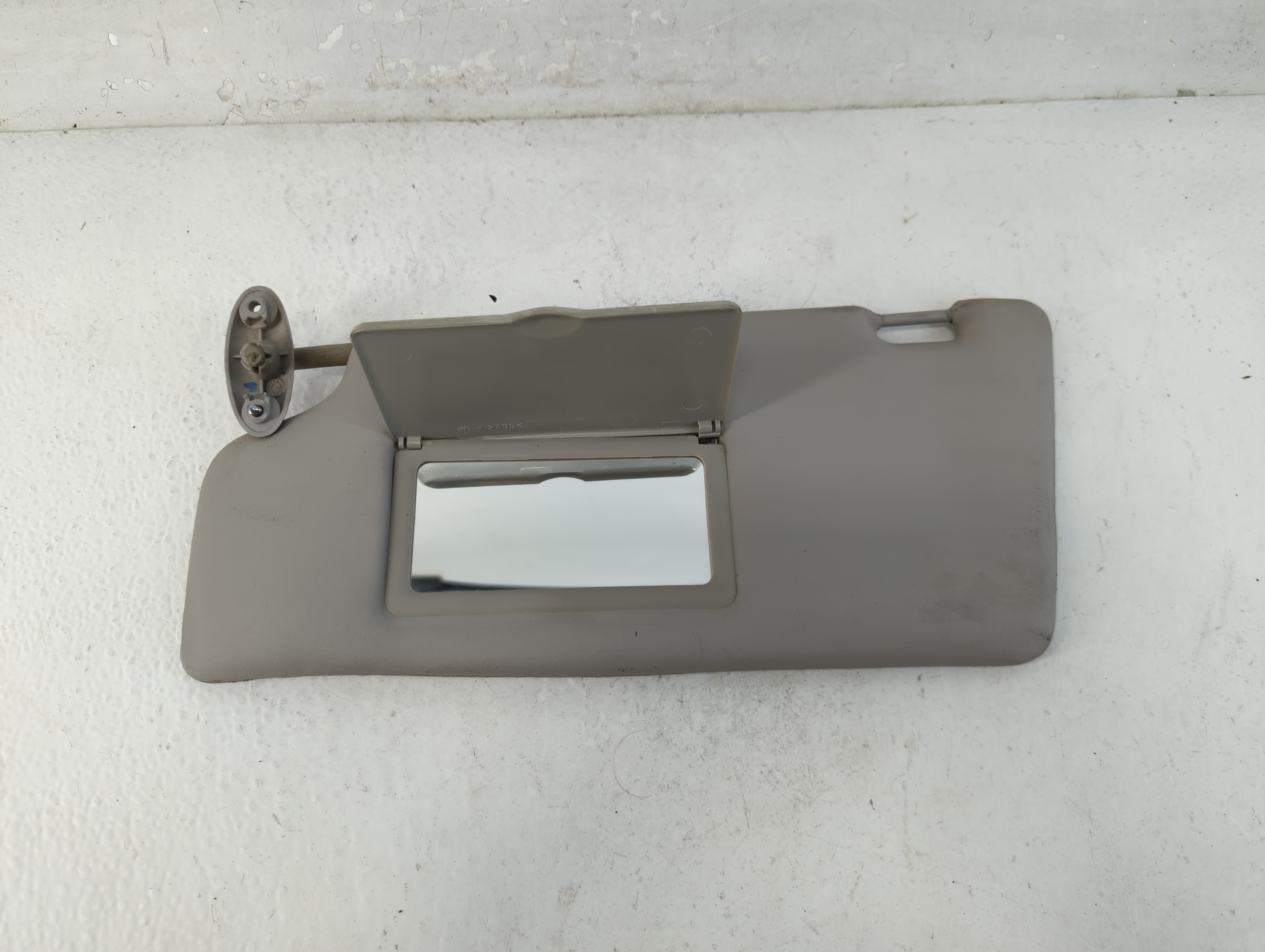 Picture of 2000-2004 Ford Focus Driver Sun Visor Mirror Left Sunvisor Grey 939729