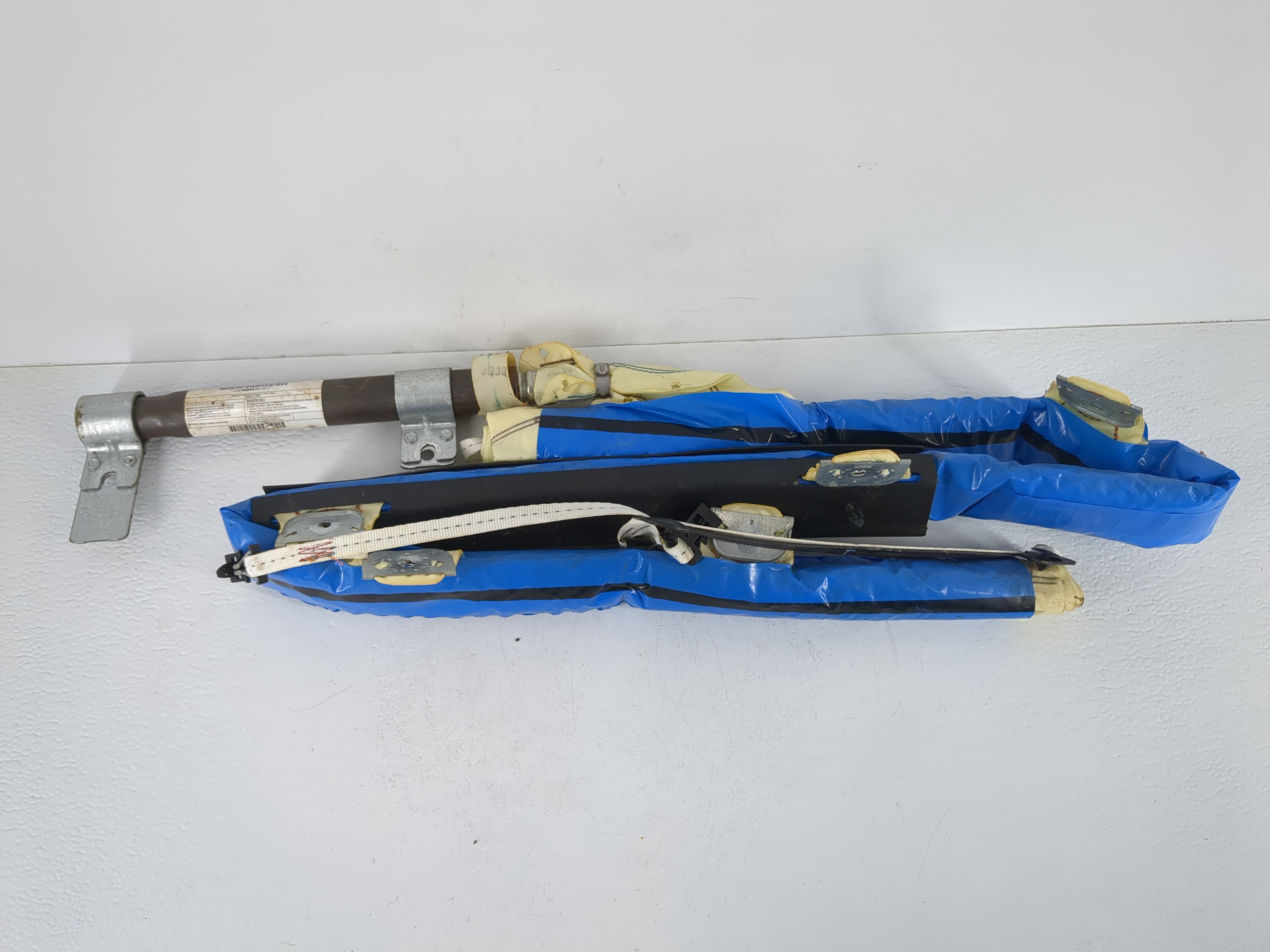 2011-2014 Chrysler 200 Air Bag Driver Left Steering Wheel Mounted 939919 - Oemusedautoparts1.com