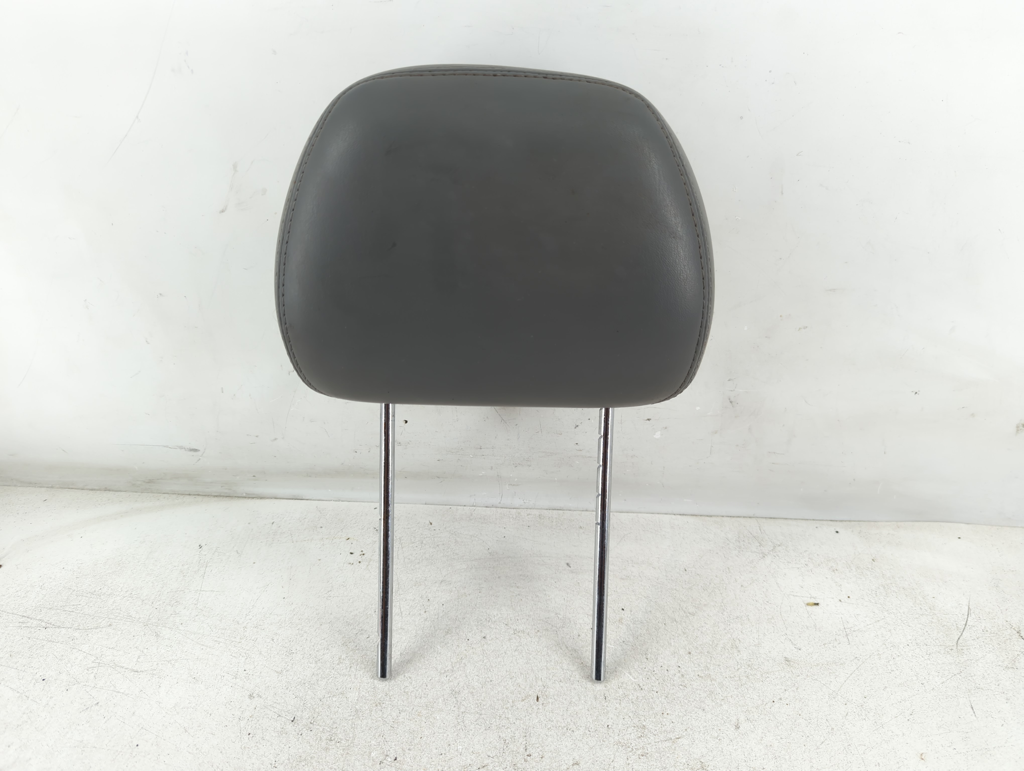 2006 Dodge Durango Headrest Head Rest Front Driver Passenger Seat Black 940015 - Oemusedautoparts1.com