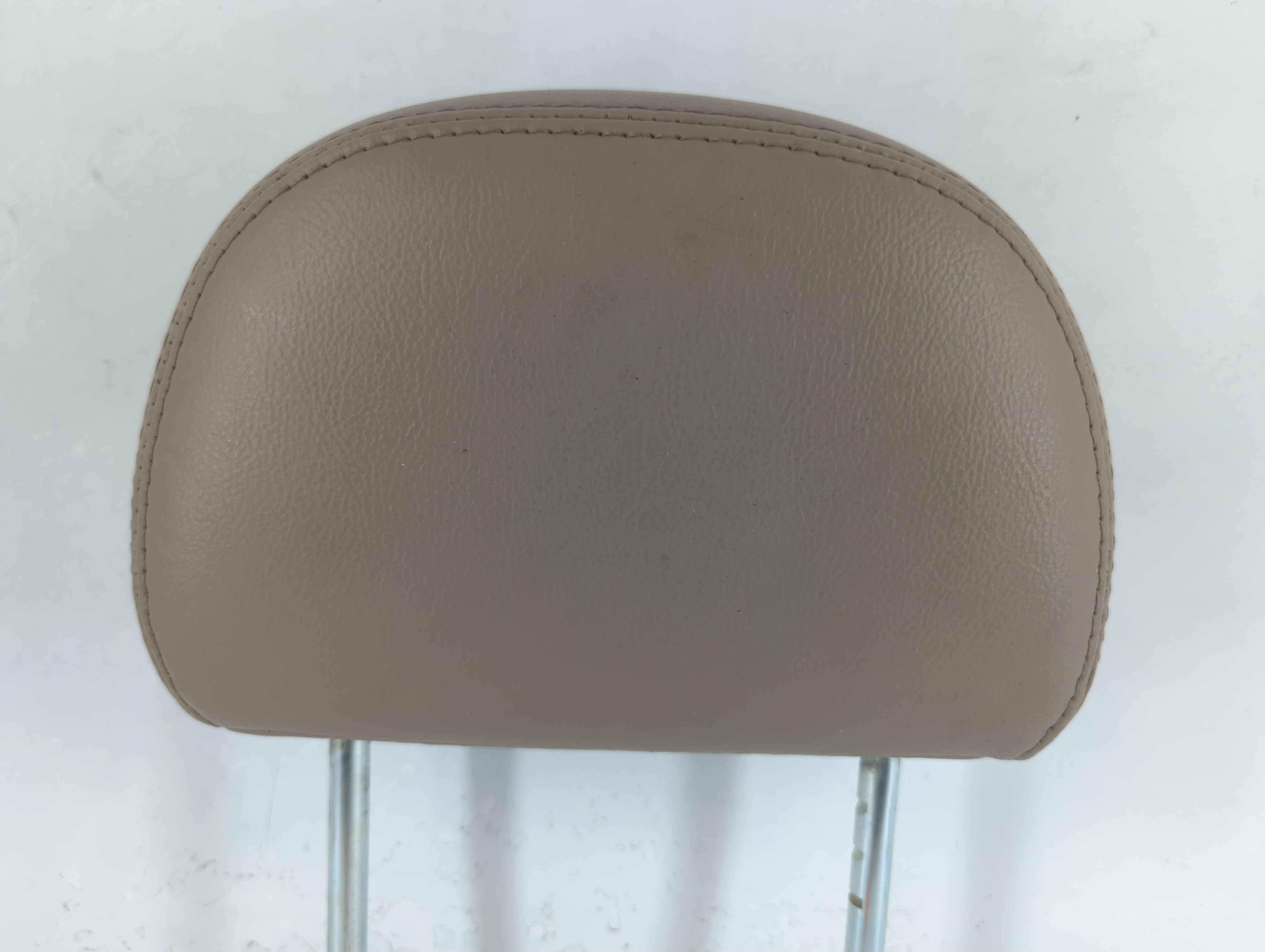 2004 Mercury Mountaineer Headrest Head Rest Rear Seat Beige 940403 - Oemusedautoparts1.com