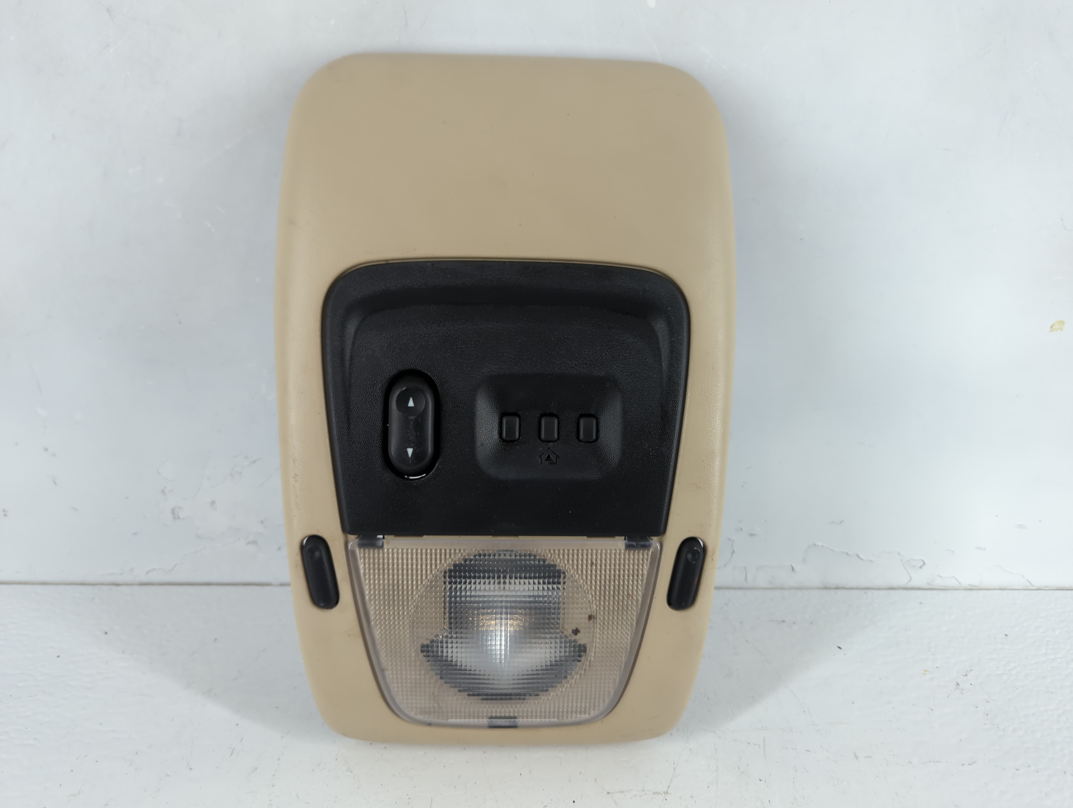Picture of 2002-2005 Mercury Mountaineer Overhead Roof Console Interior Dome Light 940445