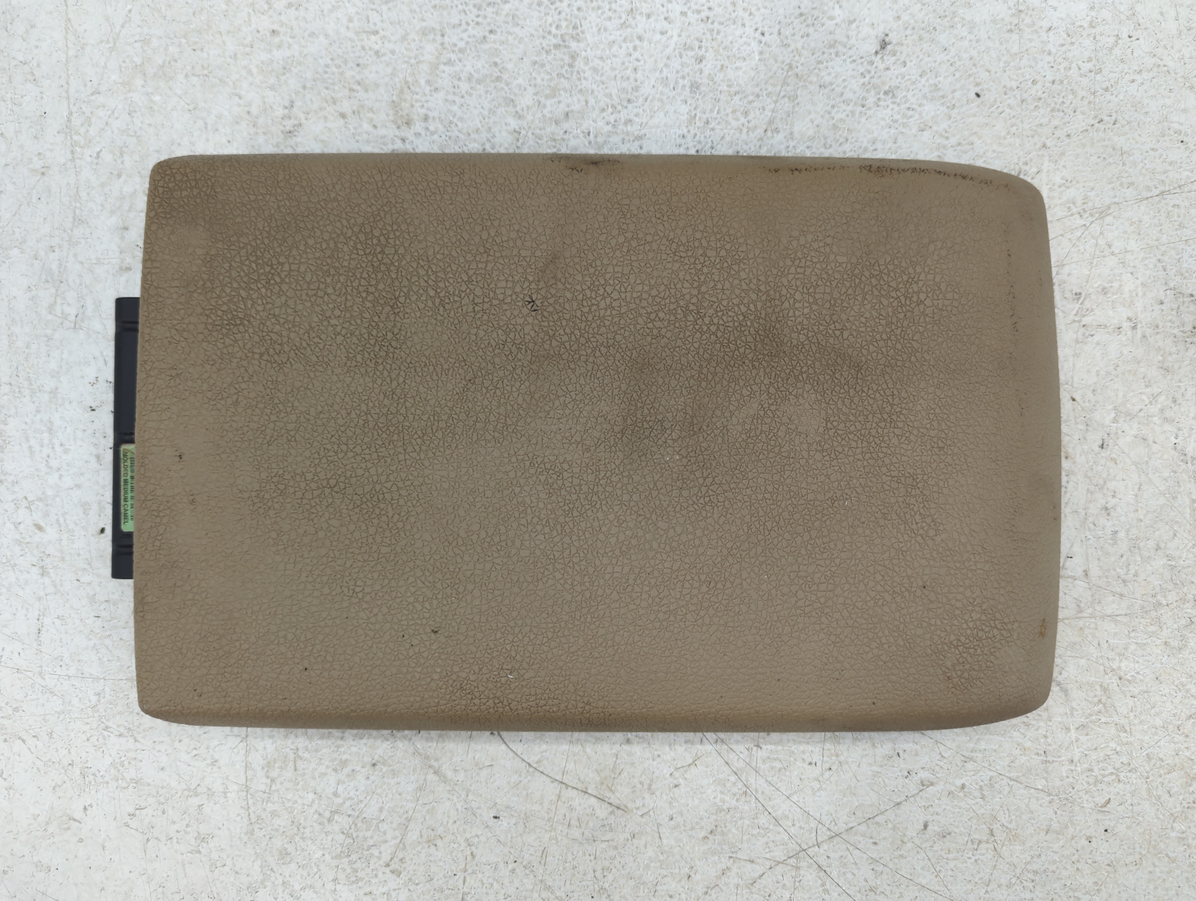 Picture of 2007 Ford Explorer Center Console Armrest Cover Lid Beige 940457