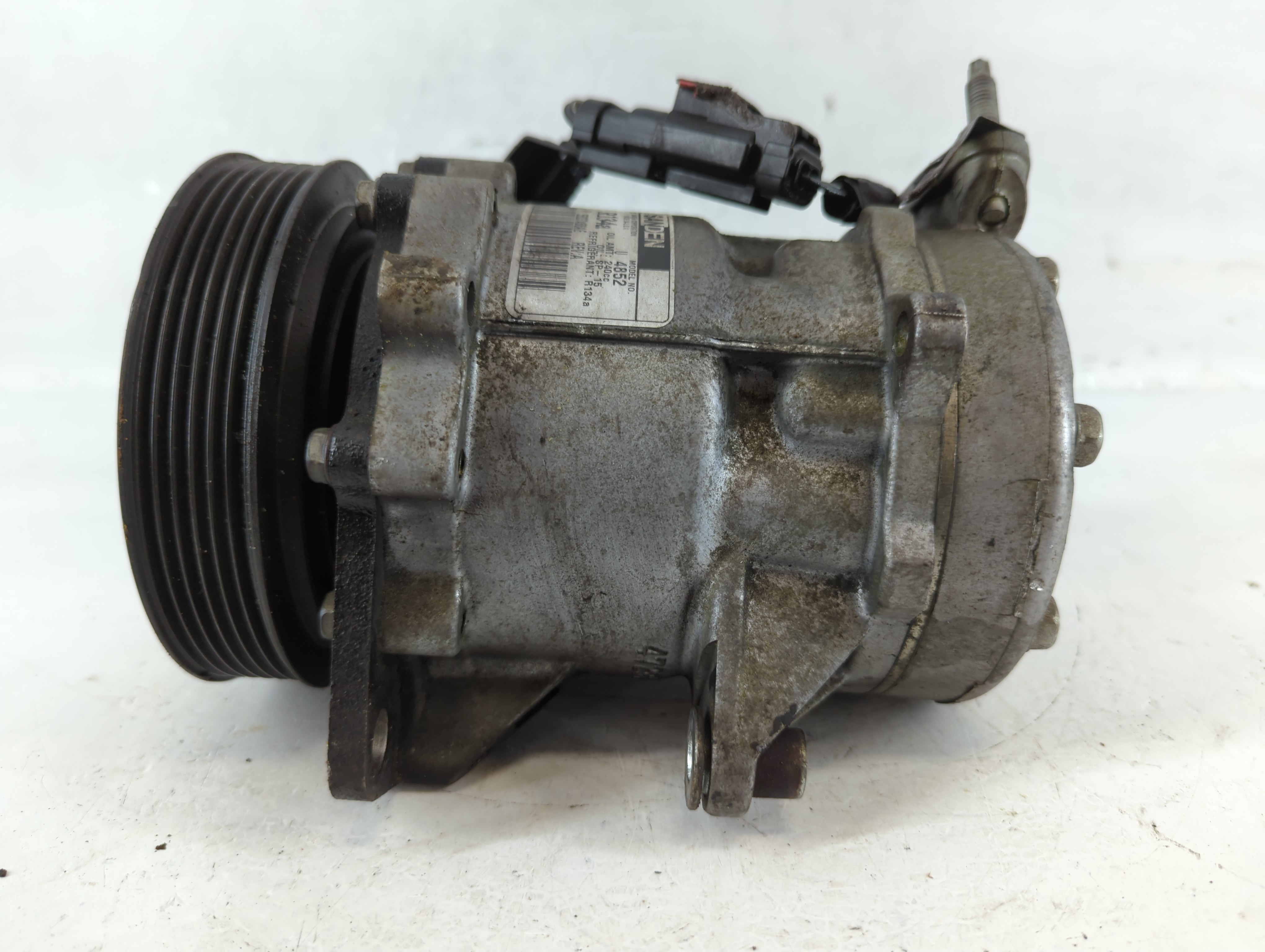2002-2005 Jeep Liberty Air Conditioning A/c Ac Compressor Oem 940606 - Oemusedautoparts1.com