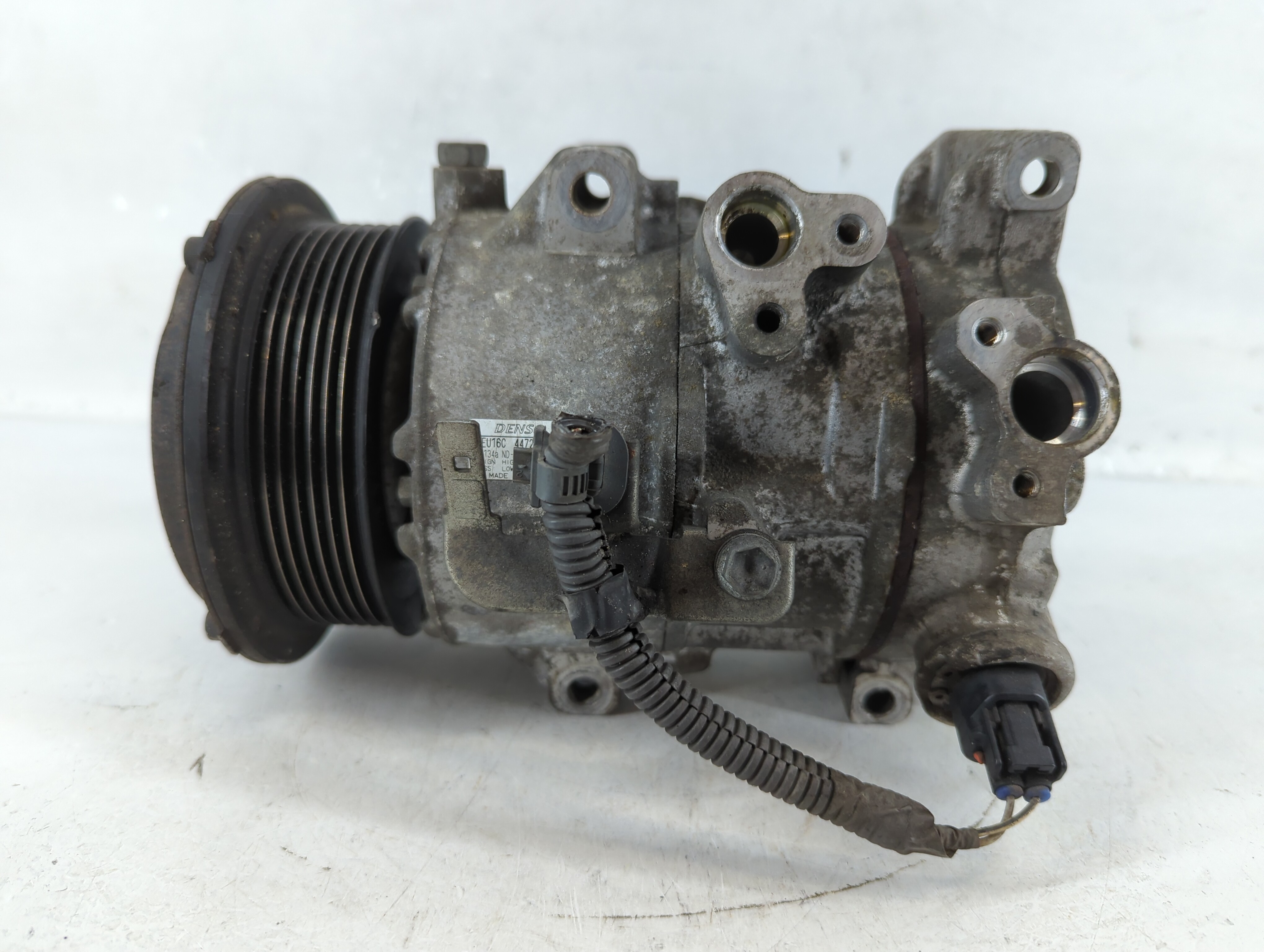 Picture of 2006-2008 Toyota Rav4 Air Conditioning A/c Ac Compressor Oem 940640